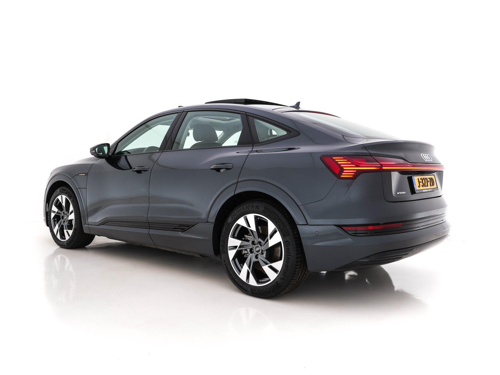 Audi e-tron Sportback 55 Quattro Business-Edition-Plus 95 kWh [ 3-Fase ] Aut. *PANO | MILANO-LUXURY-LEATHER |  ADAPTVE-CRUISE | DIGI-COCKPIT | FULL-LED | MEMORY-PACK | KEYLESS | NAVI-FULLMAP | AUDI-SOUND | COMFORT-SEATS | 20''ALU*