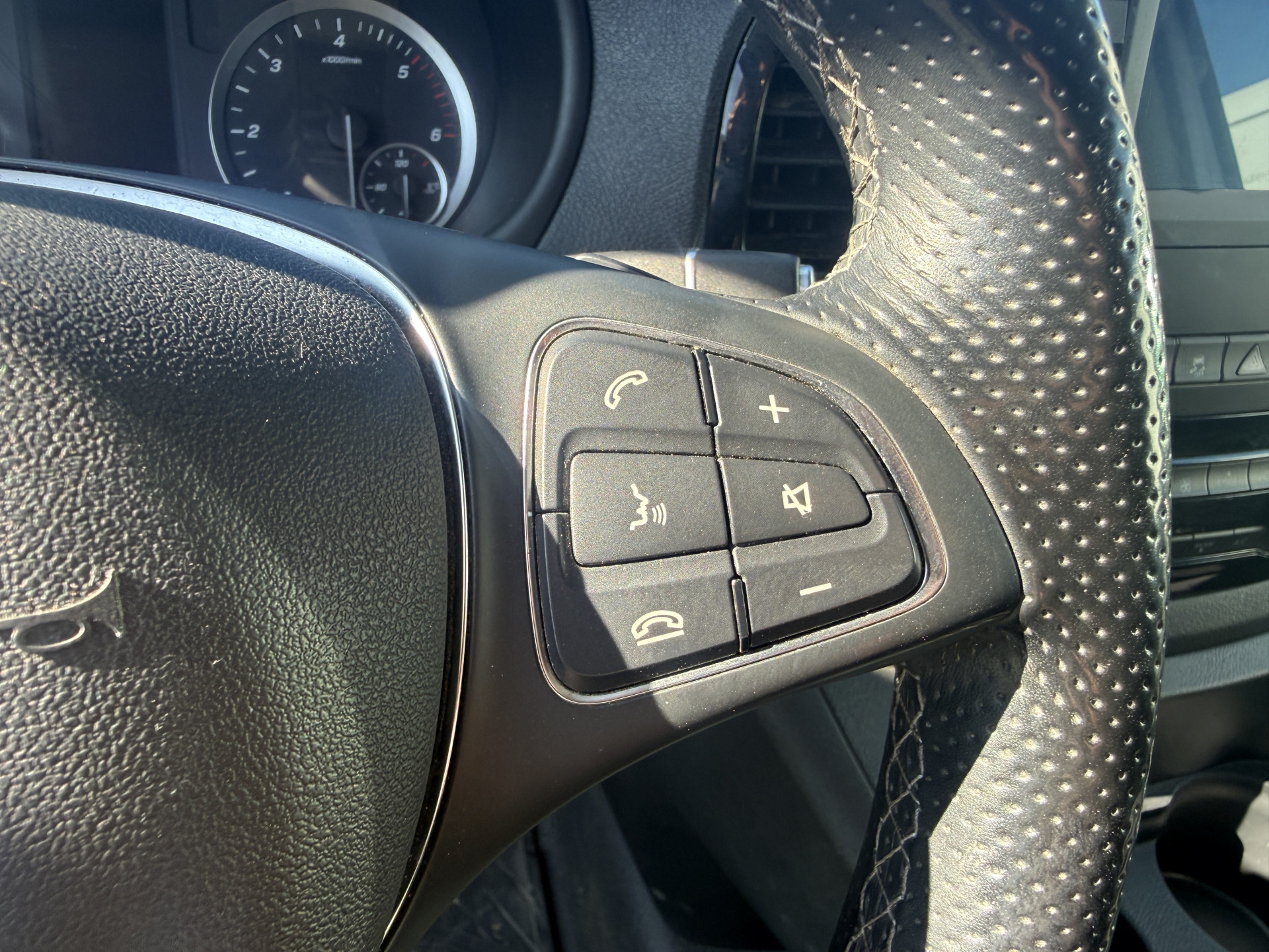 Mercedes-Benz Vito 119 1.9 CDI L2 190pk Automaat LE0 Dubbele Schuif Cruise Control Climate Control Trekhaak Carplay Camera Parkeersensoren v+a