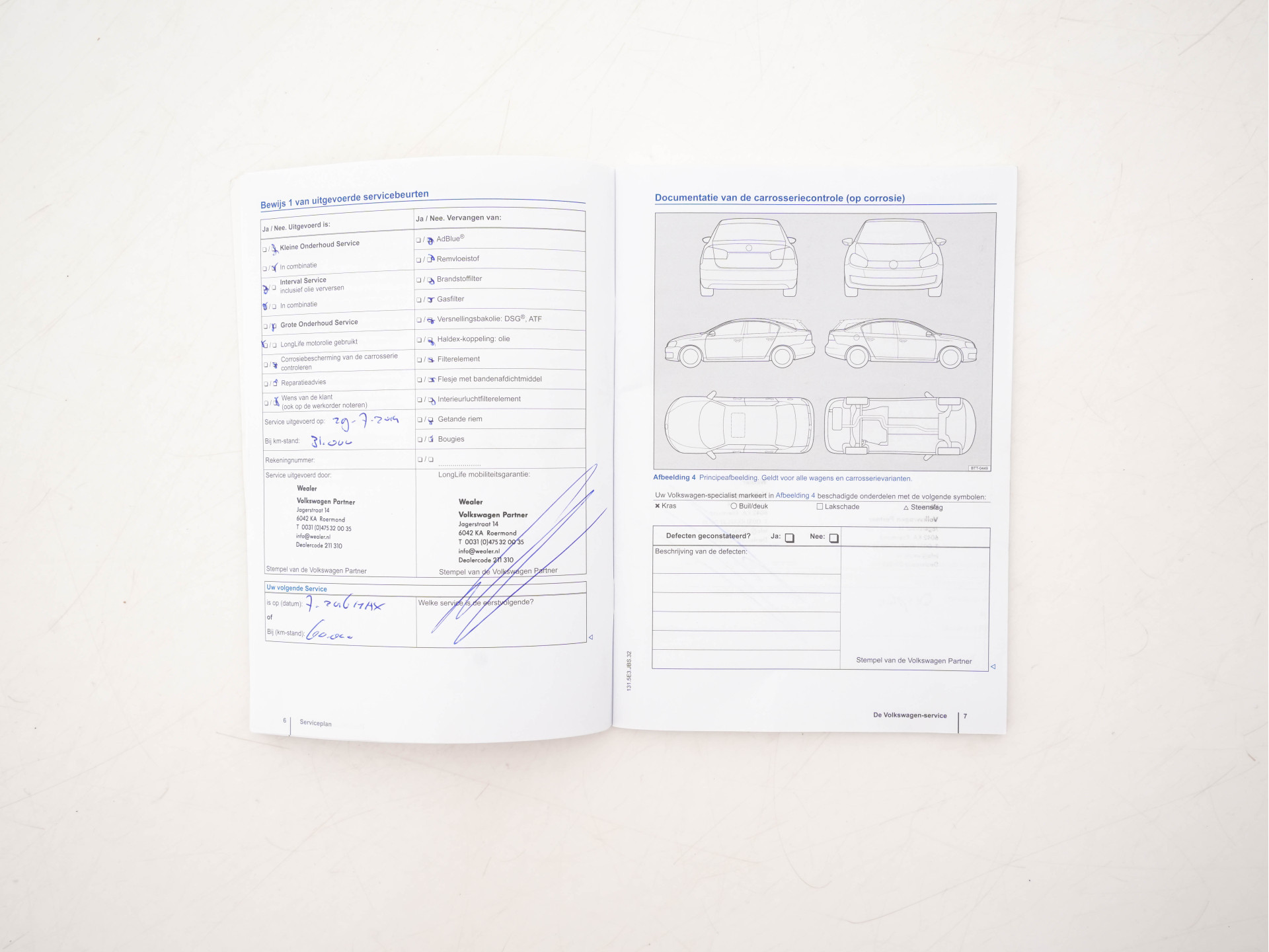 Volkswagen Jetta 1.4 TSI Hybrid Highline Executive-Pack Aut. *PANO | BI-XENON | NAVI-FULLMAP | CAMERA | HEATED-COMFORTSEATS | ECC | PDC | PRIVACY-GLASS | CRUISE | RADIO-CD | SHIFT-PADDLES | 17''ALU*