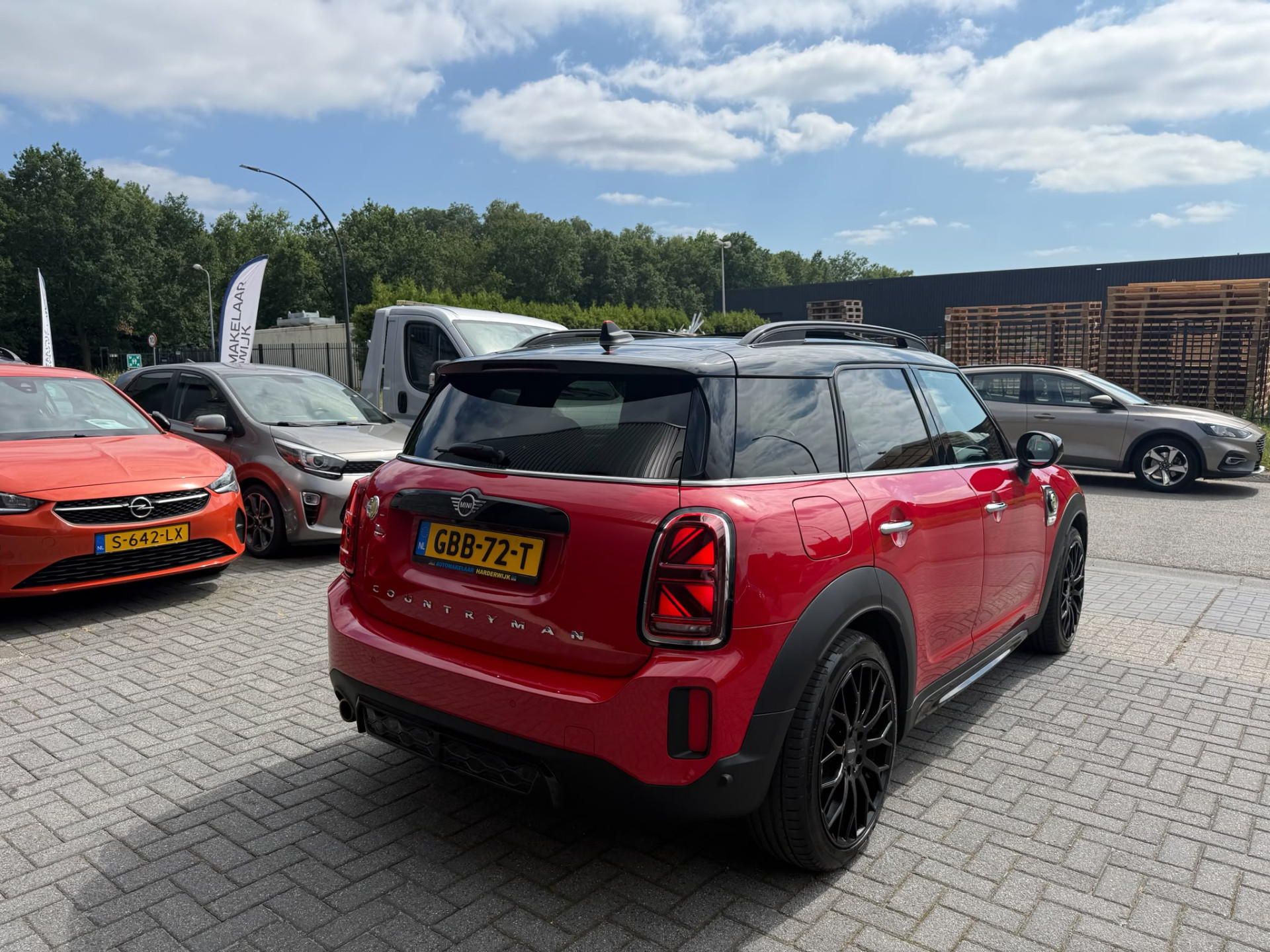 MINI Countryman 1.5 Cooper S E ALL4 | 2E EIGENAAR | 3/6/12MND GARANTIE | PANO | LED | AUTOMAAT | CARPLAY | DAB | NAVI | SFEER | CRUISE