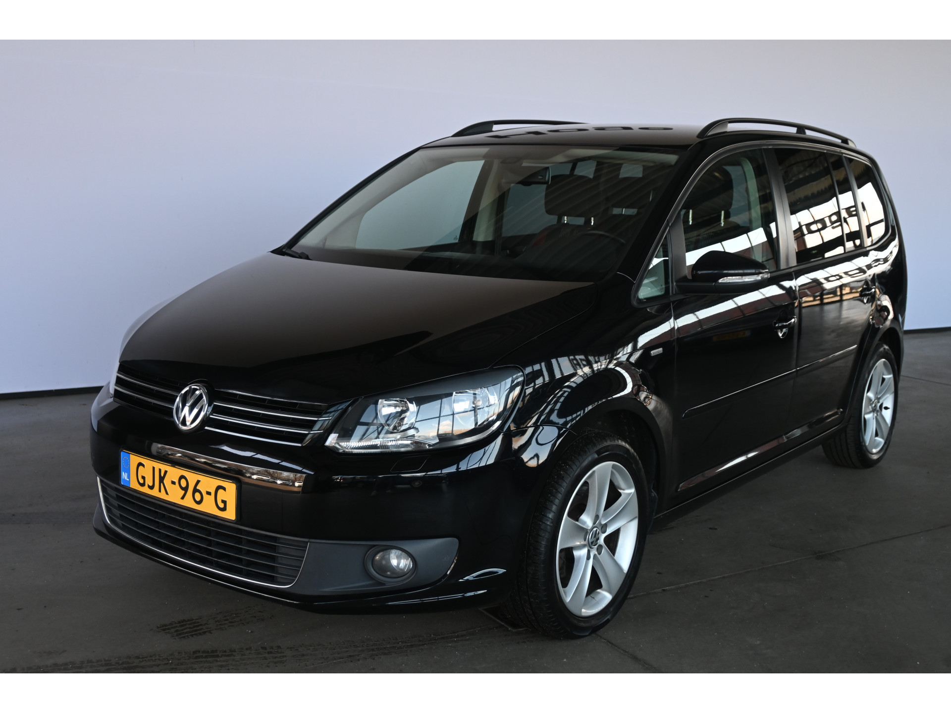 Volkswagen Touran 1.4 TSI Comfortline Clima Cruise control Stoelverwarming 100% Onderhouden! Inruil Mogelijk!