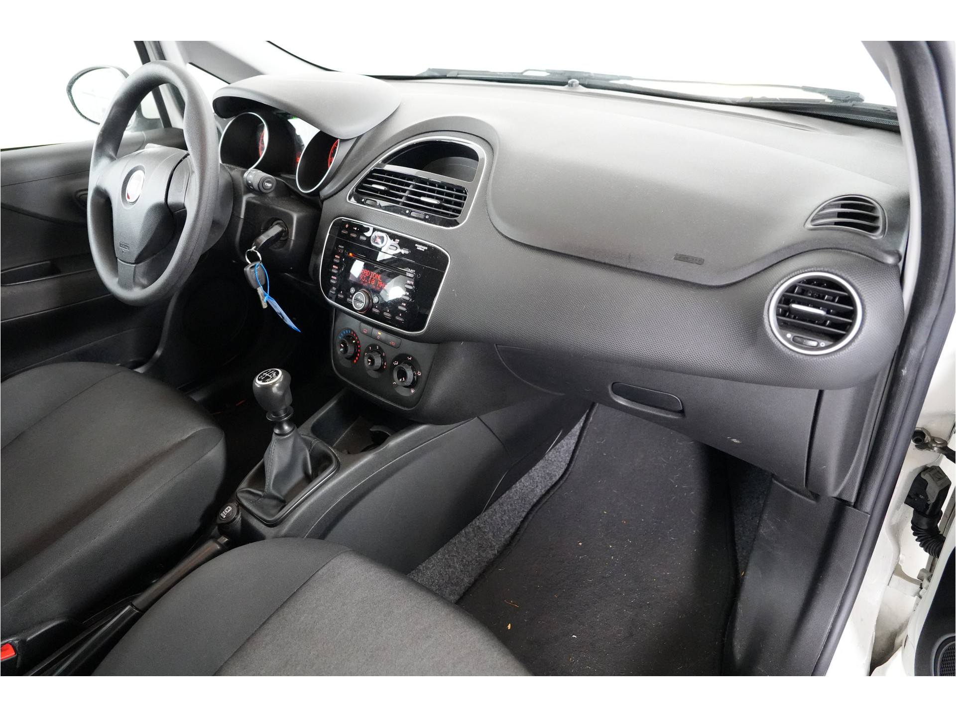Fiat Punto Evo 1.2 Lounge | Trekhaak | Airco | LMV |