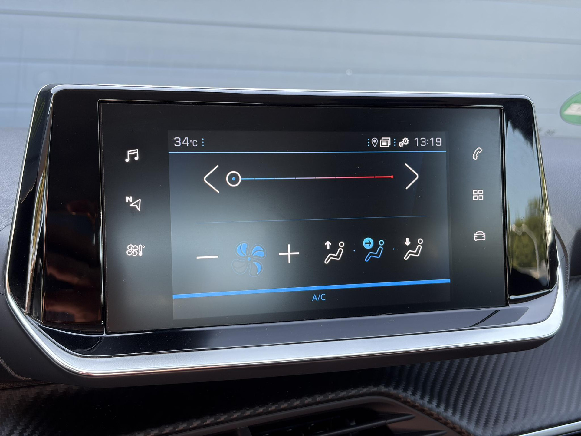Peugeot 208 1.2 PureTech Blue Lease Active 2e Eigenaar,D-riem vv in 11-2025,Camera,Navi,Carplay,75pk,Clima,Cruise,Rijstrooksensor,Pdc,Lm velgen,N.A.P,Apk tot 11-2027
