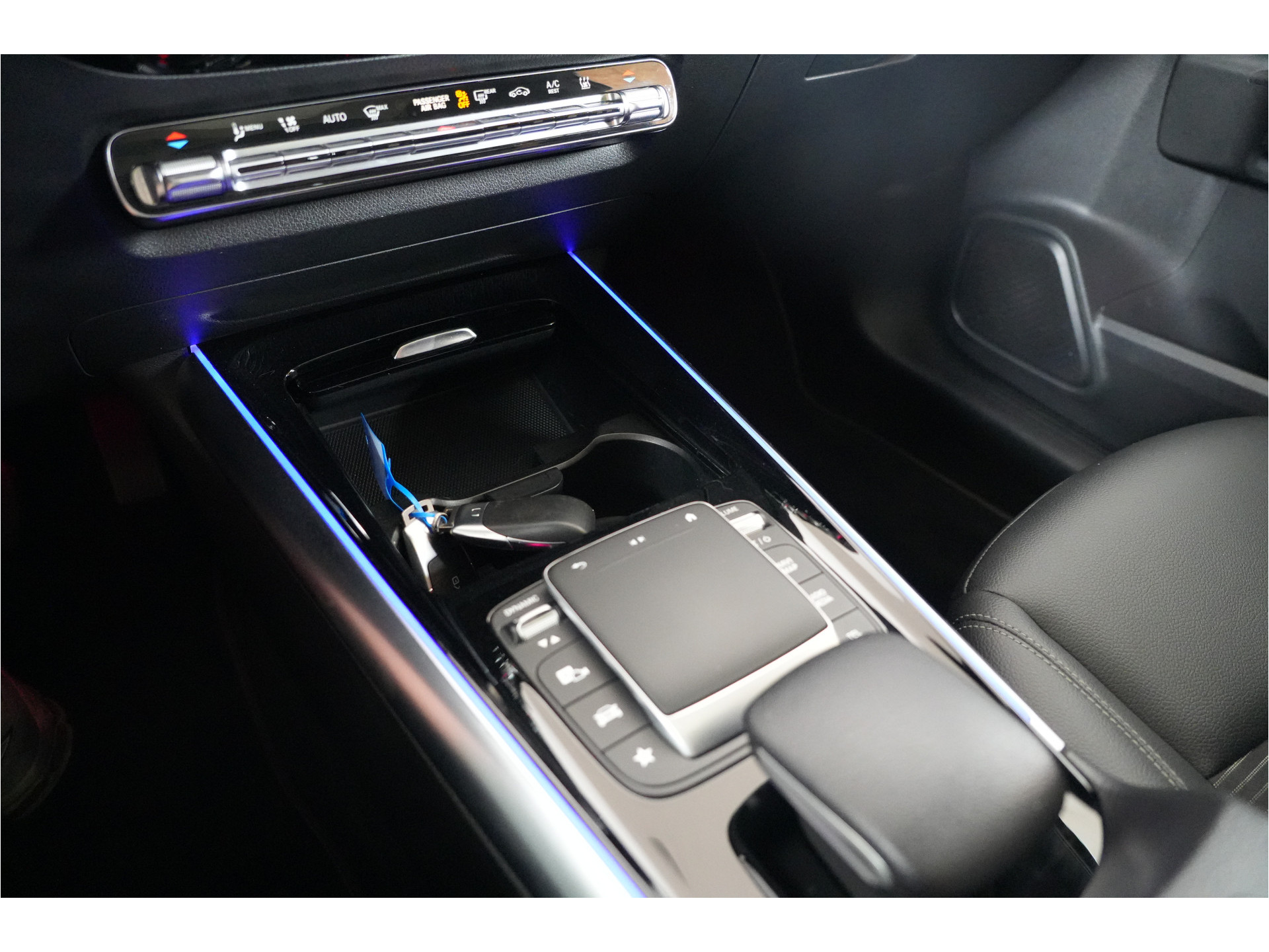 Mercedes-Benz GLA-klasse 250 e AMG Line 218 pk PHEV | SOH 94% | Pano | Camera | Ambient | Digi dash |