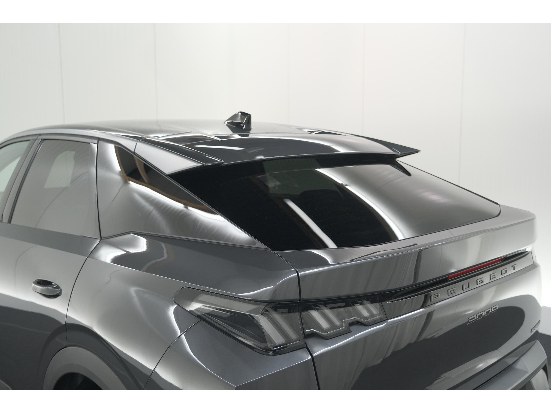 Peugeot 3008 1.2 Hybrid 136 e-DSC6 Allure | Camera | Stoelverwarming | Navigatie | Apple Carplay