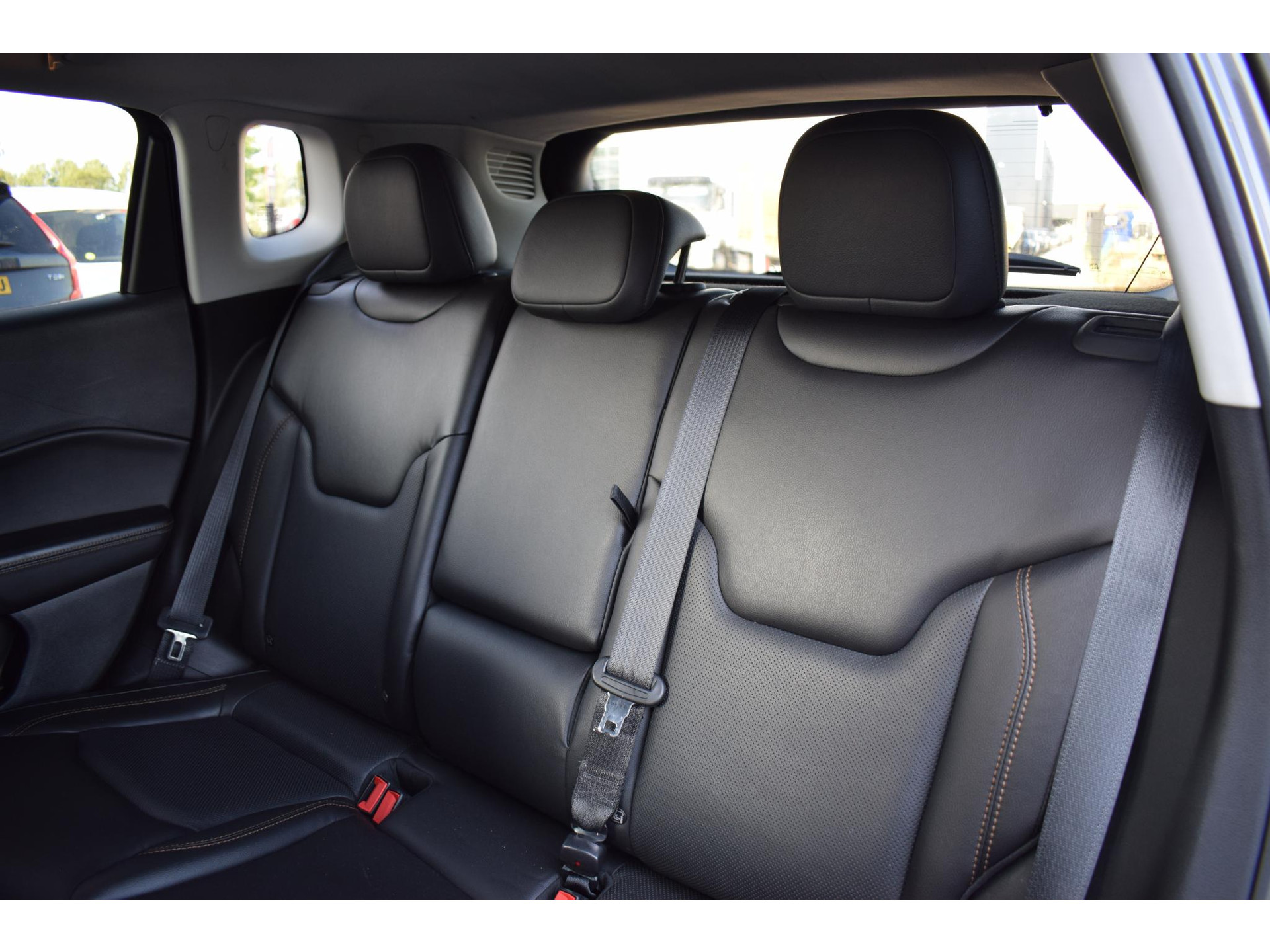 Jeep Compass 1.4 MultiAir Limited | Trekhaak | Leer | Beats | Memory | Camera
