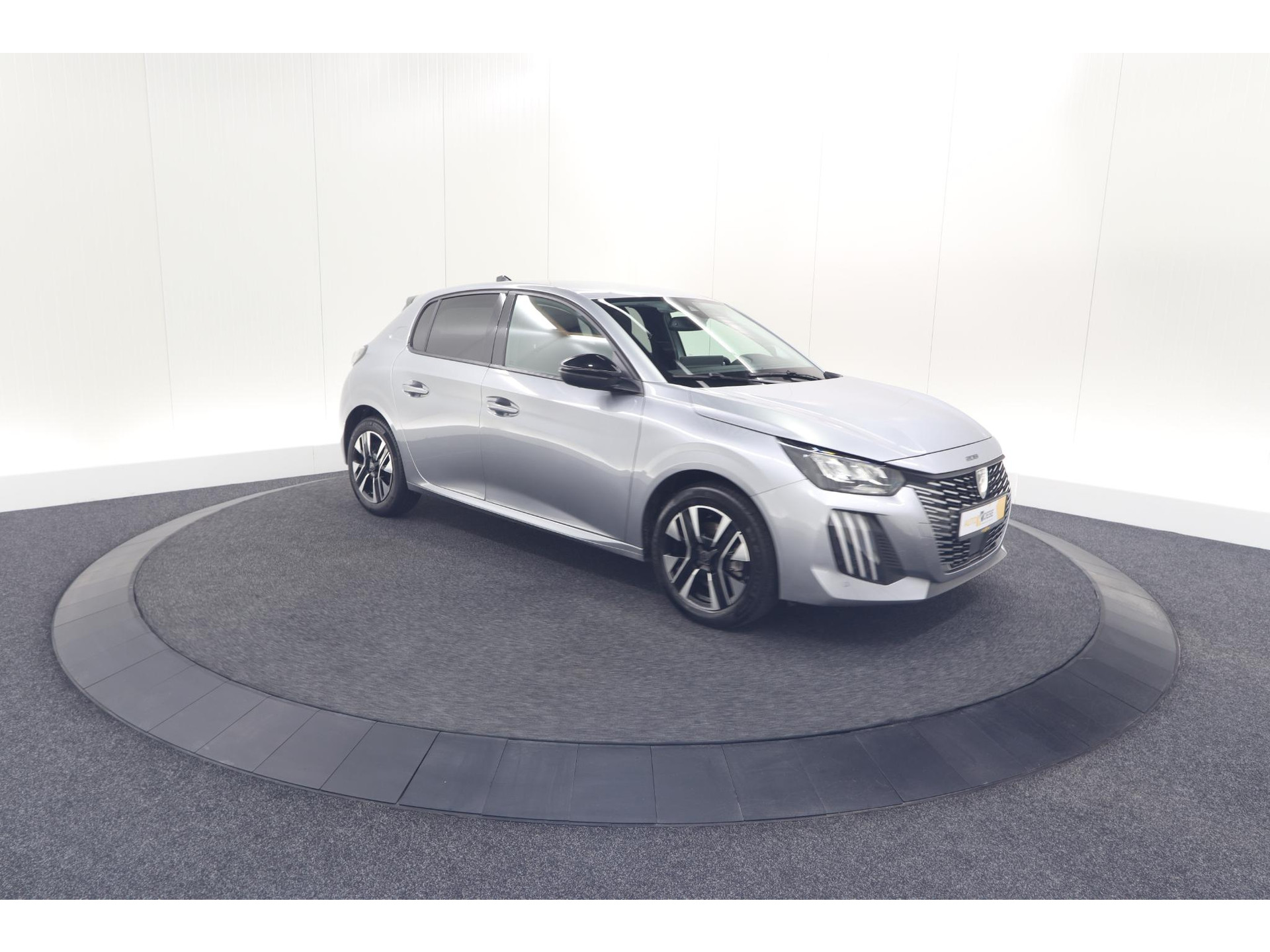 Peugeot 208 PureTech 100 Allure Pack | NIEUW MODEL | Apple CarPlay | Parkeersensoren | Climate Control
