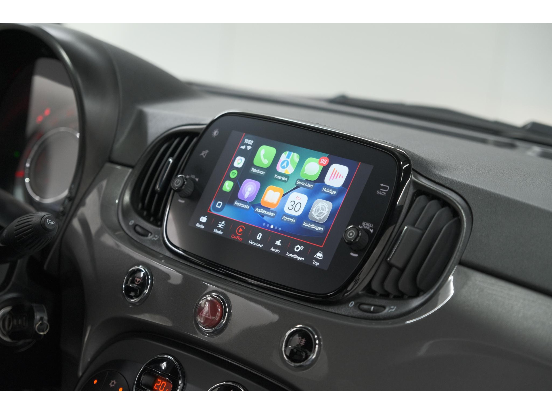 Fiat 500 C 1.0 Hybrid Dolcevita | Apple Carplay | Parkeersensoren | Climate control