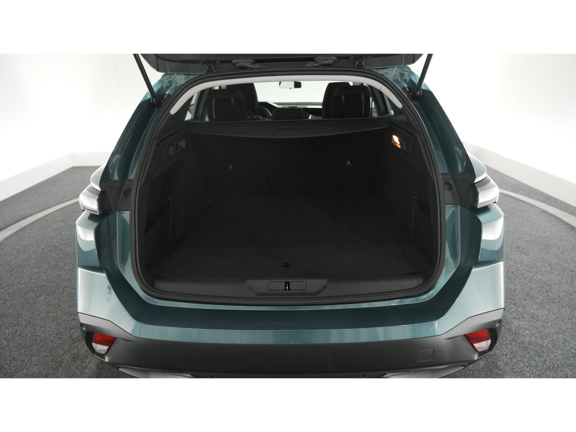 Peugeot 308 SW PureTech 130 EAT8 Active Pack | Automaat | Apple Carplay | Parkeersensoren | Navigatie