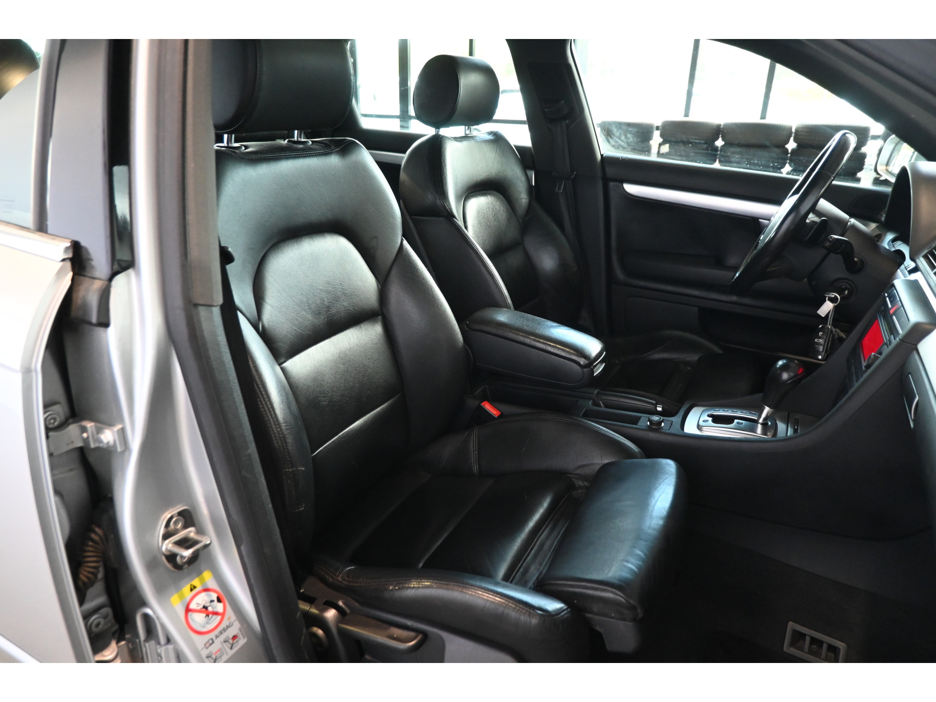 Audi A4 Limousine 2.7 TDI Advance Airco Leder Cruise Xenon Elektrisch pakket Schuif / kanteldak Inruil mogelijk!