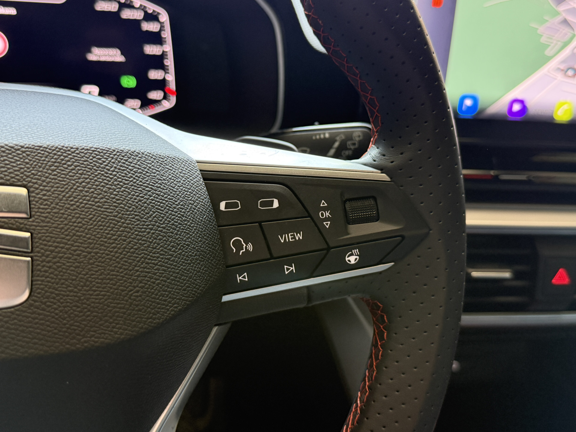 SEAT Leon 1.4 TSI eHybrid PHEV FR Business Intense | Keyless | Apple Carplay | Stoel/Stuurverwarming | Camera