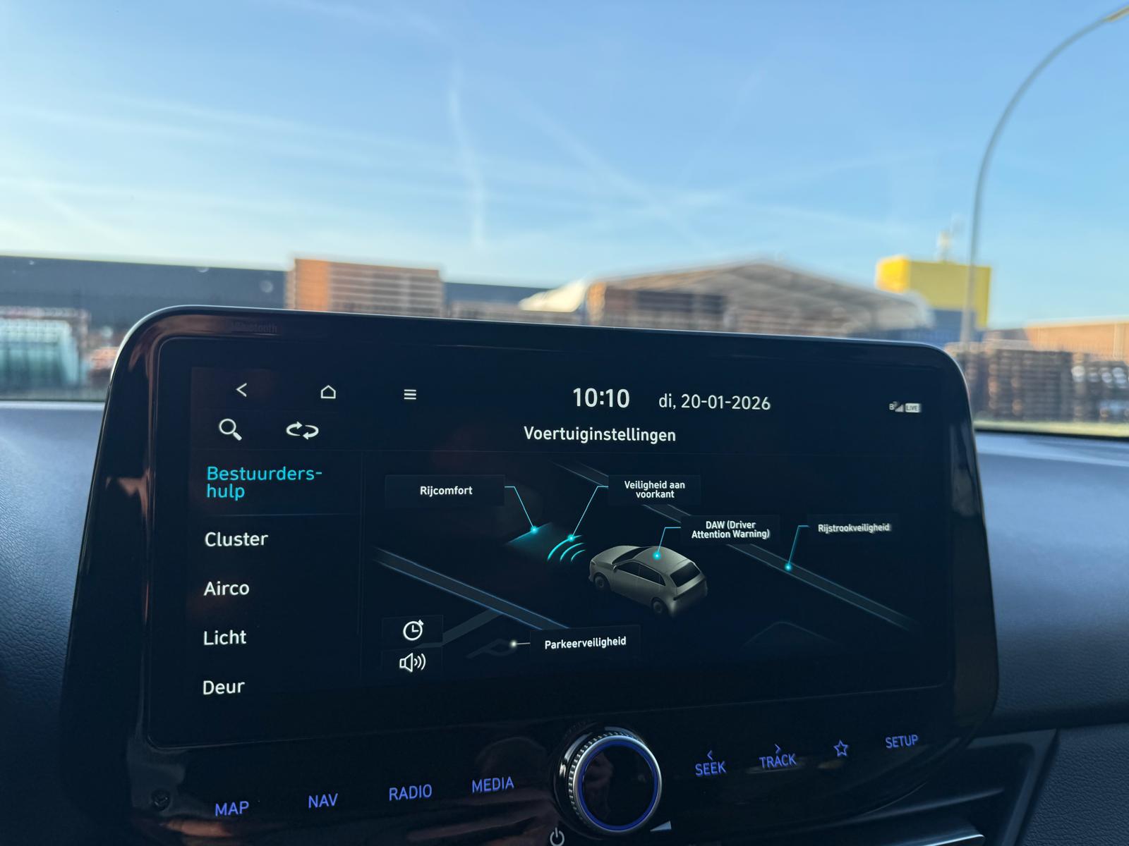 Hyundai i30 Wagon 1.5 T-GDi MHEV Premium | 1E EIGENAAR | 3/6/12MND GARANTIE| LED | CARPLAY | SCHUIFDAK | DAB | NAVI | CRUISE | 160PK |