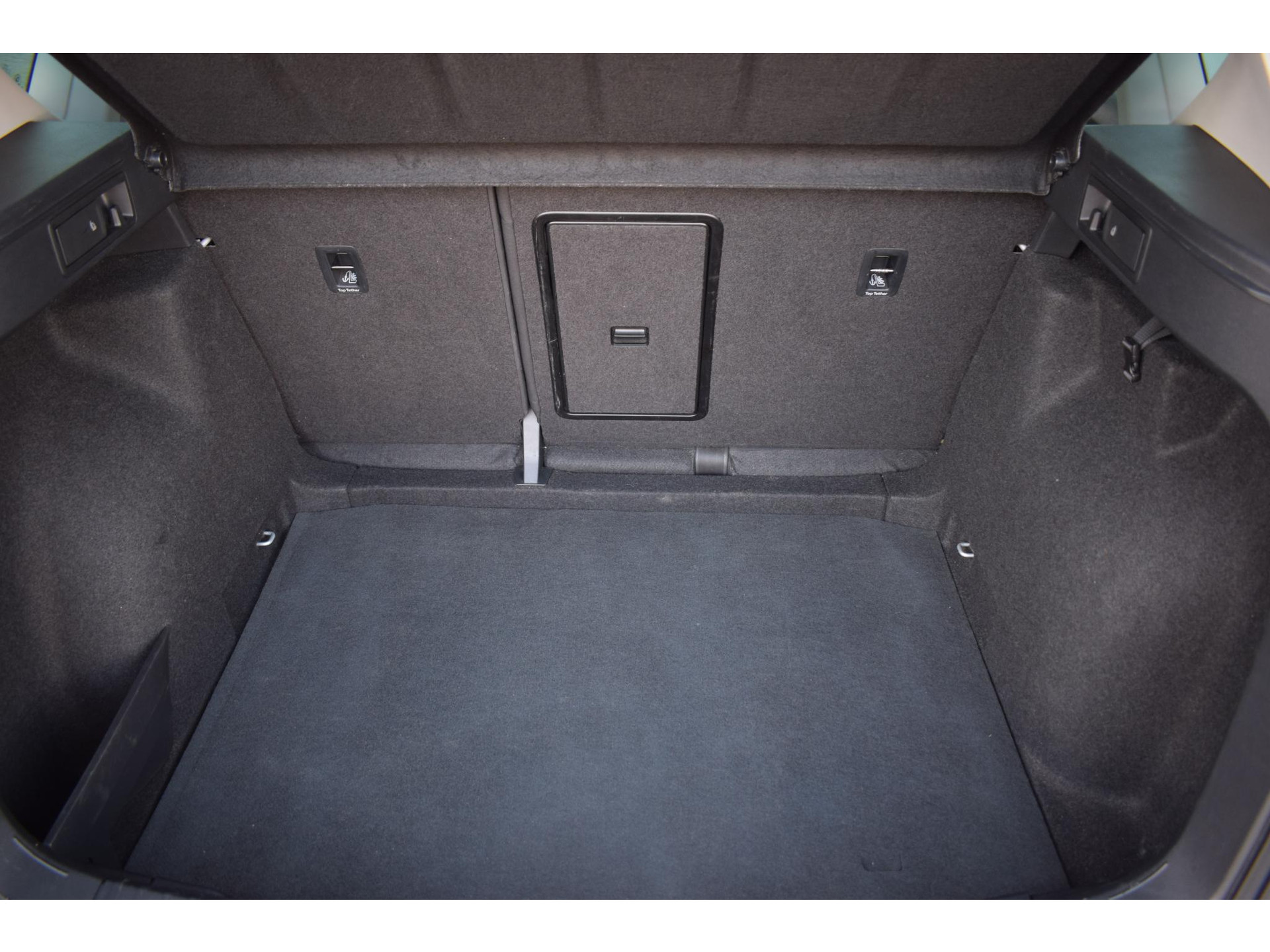 SEAT Ateca 1.0 EcoTSI Style Business Intense | Trekhaak | Apple CarPlay | Camera | Climate