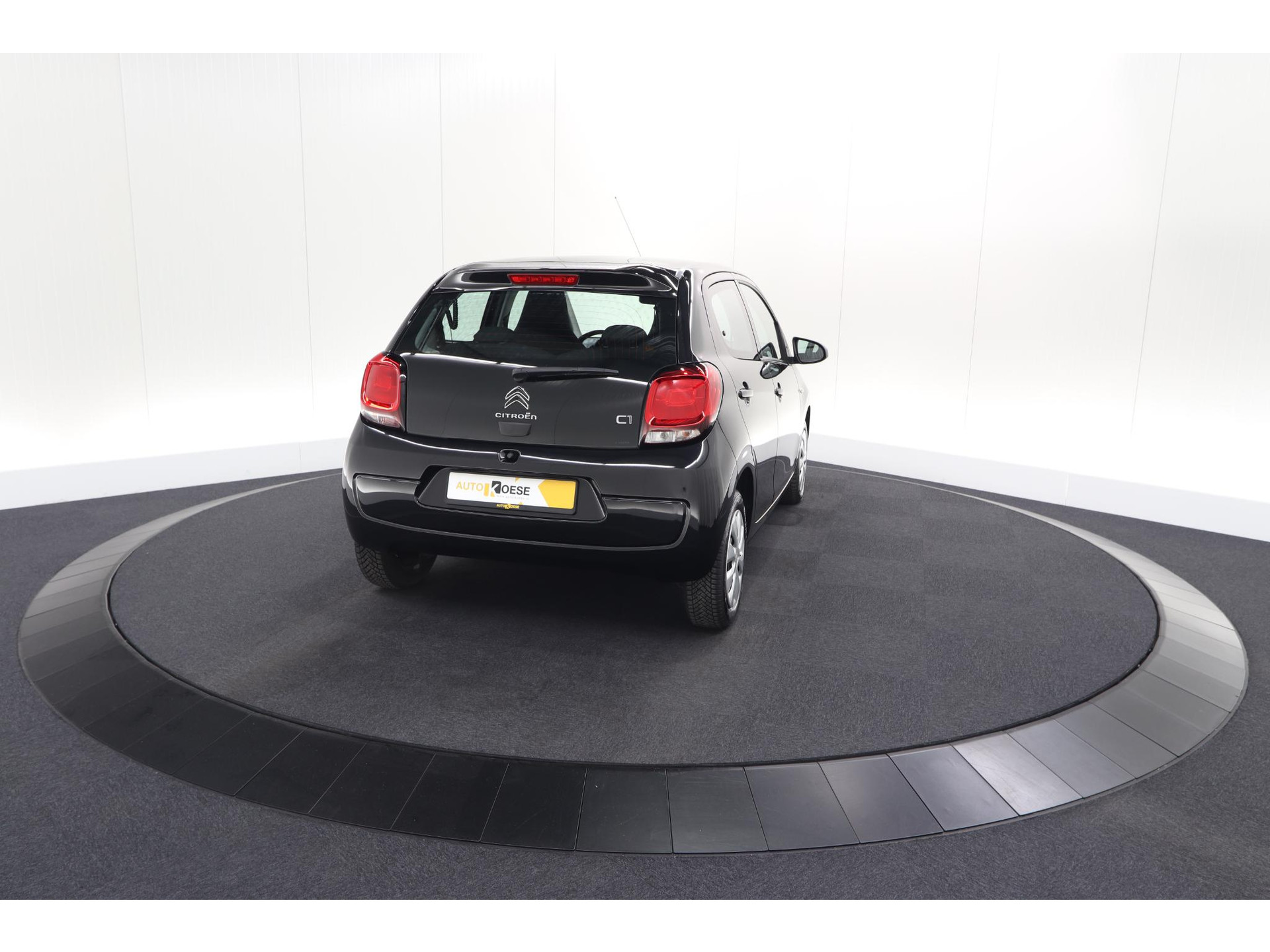 Citroen C1 1.0 VTi Feel | AllSeason banden | Radio | Bluetooth | Airco | 5 Deurs