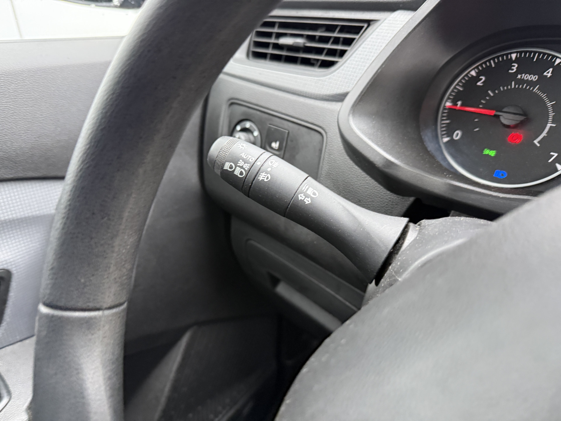 Renault Kangoo 1.3 TCe 100 Comfort **Benzine** L1 Airco Cruise Control Parkeersensoren Camera