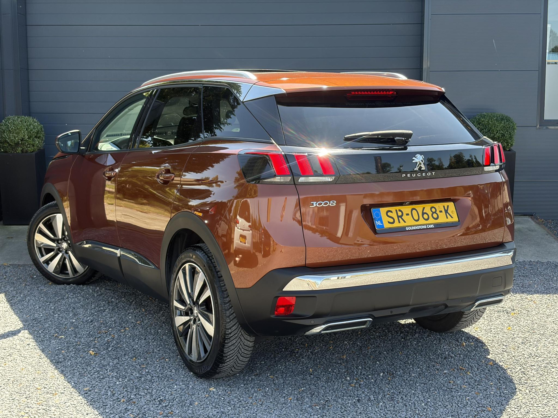 Peugeot 3008 1.2 PureTech Allure Distributieriem vv in 2025 l Pano l 360° Camera l Carplay l Dealer Onderhouden l Navi l Halfleder l Pdc l Keyless l 131pk l 6 Bak l Apk tot 12-2026