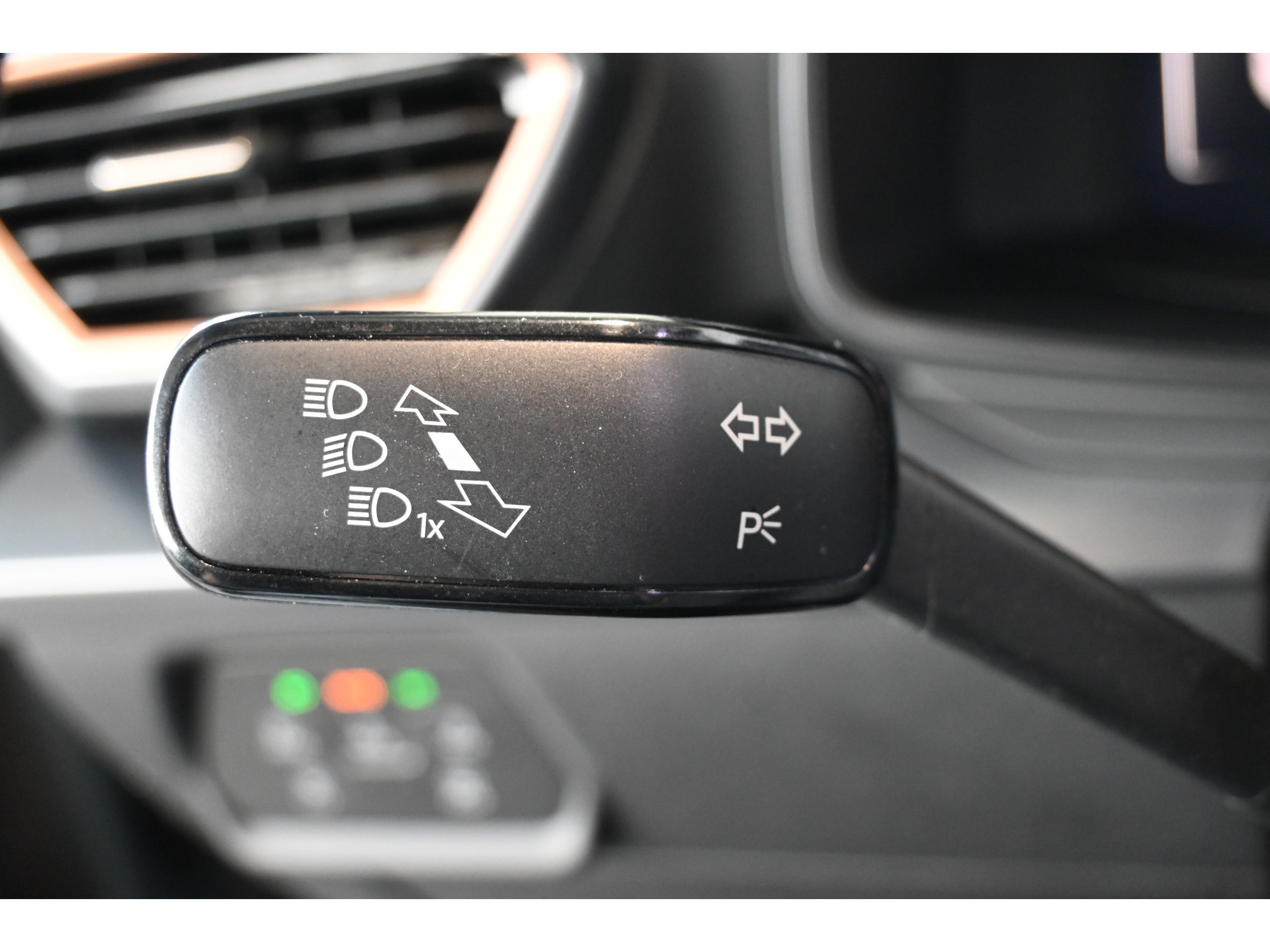 CUPRA Leon 1.5 TSI e-Hybrid Business PHEV EDGE Clima Adaptieve Cruise Matrix CarPlay Navigatie Lane Assist Stuurverwarming 100% Onderhouden! Inruil Mogelijk!