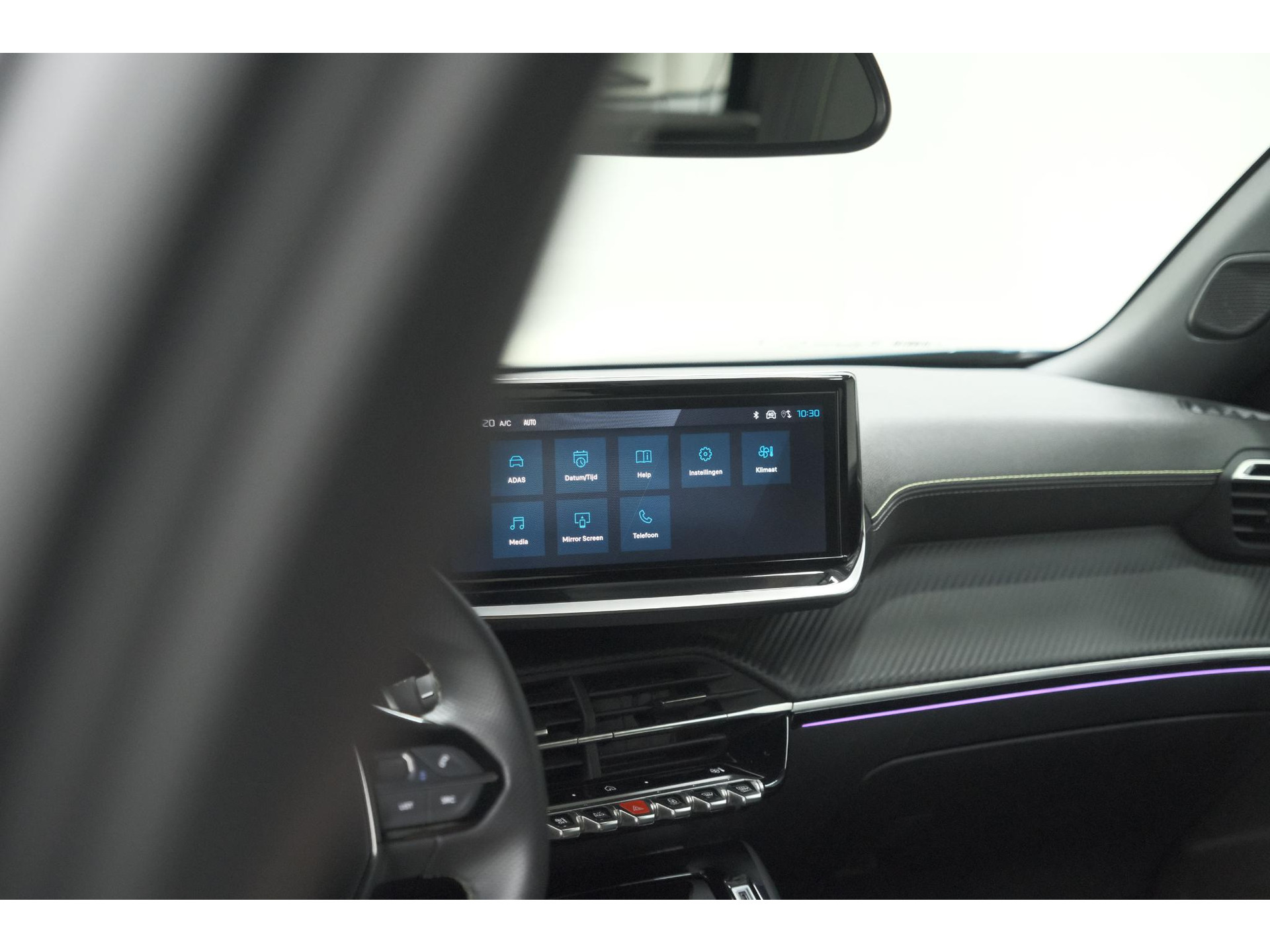 Peugeot 2008 1.2 Hybrid 145 GT | Camera | Apple Carplay | Parkeersensoren