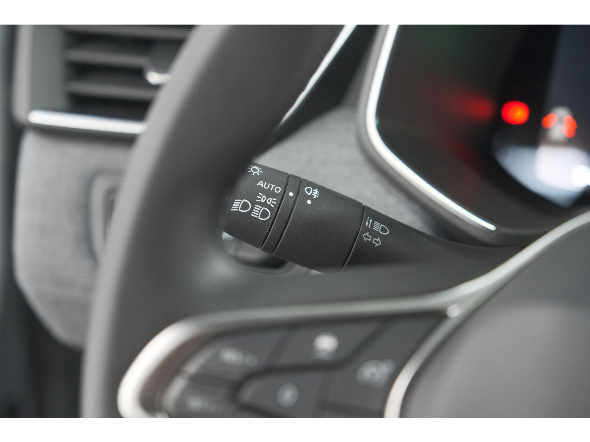 Renault Clio 1.6 E-Tech Full Hybrid 145 techno | 360 Camera | Adaptieve Cruise Control | Dodehoekdetectie | 9.3 Inch Groot Scherm