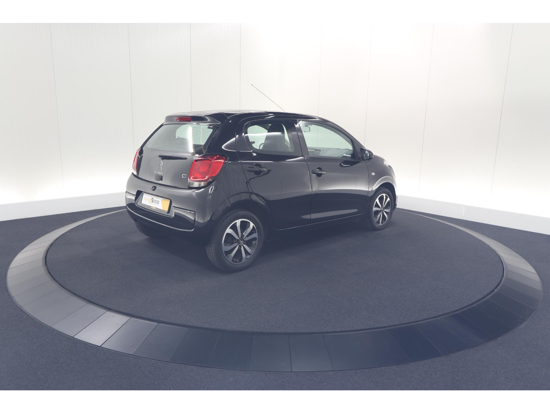 Citroen C1 1.0 VTi Shine | Automaat | Stoelverwarming | Camera | Lederen bekleding