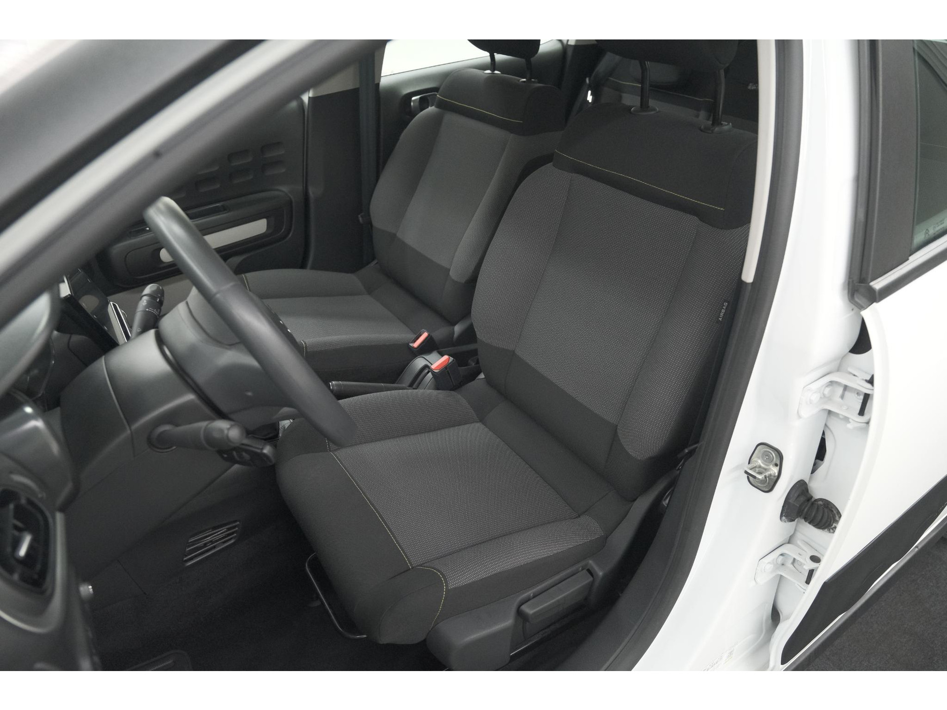 Citroen C3 PureTech 82 S&S Feel Edition | Parkeersensoren | Navigatie | Apple Carplay | Climate Control