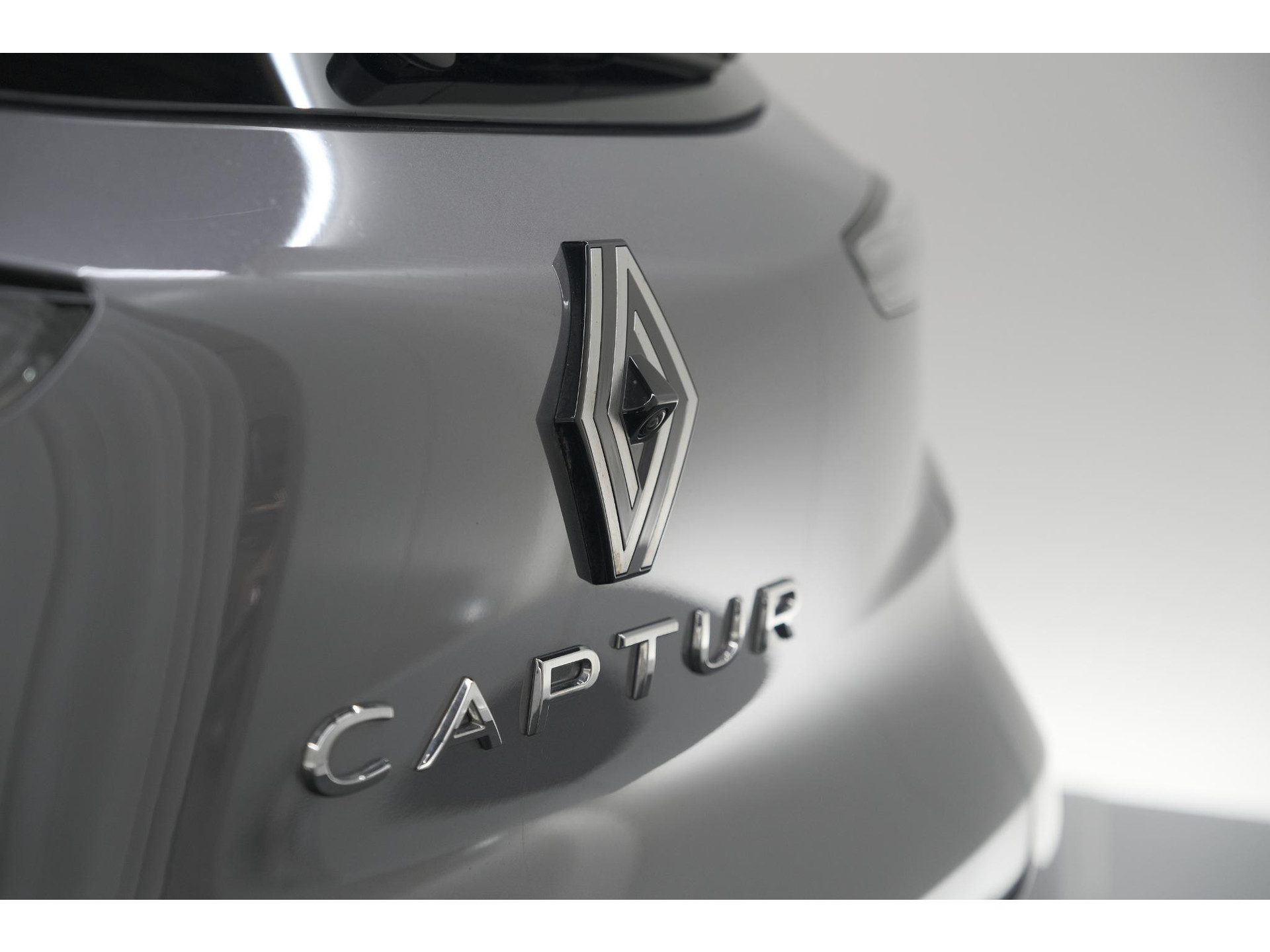 Renault Captur Mild Hybrid 160 EDC Techno | Pack Winter | Camera | Adaptieve Cruise Control | Apple Carplay