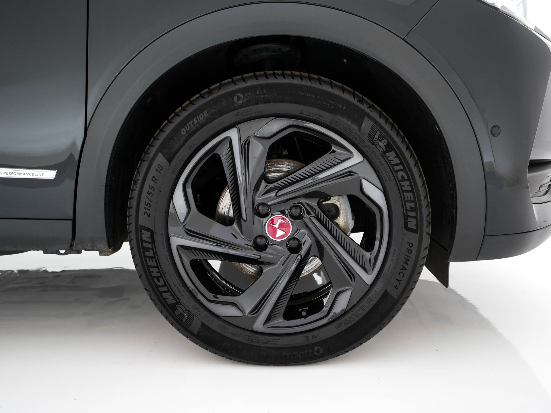 DS 3 Crossback E-Tense Performance Line+ 50 kWh [ 3-Fase ] {SOH-90%} (INCL-BTW) *LEATHER-FABRIC | MATRIX-LED | ADAPTIVE-CRUISE | DIGI-COCKPIT | HEATED-SPORTSEATS | CAMERA | KEYLESS | NAVI-FULLMAP | DAB+ | ECC | PDC | PRIVACY-GLASS | 18''ALU*