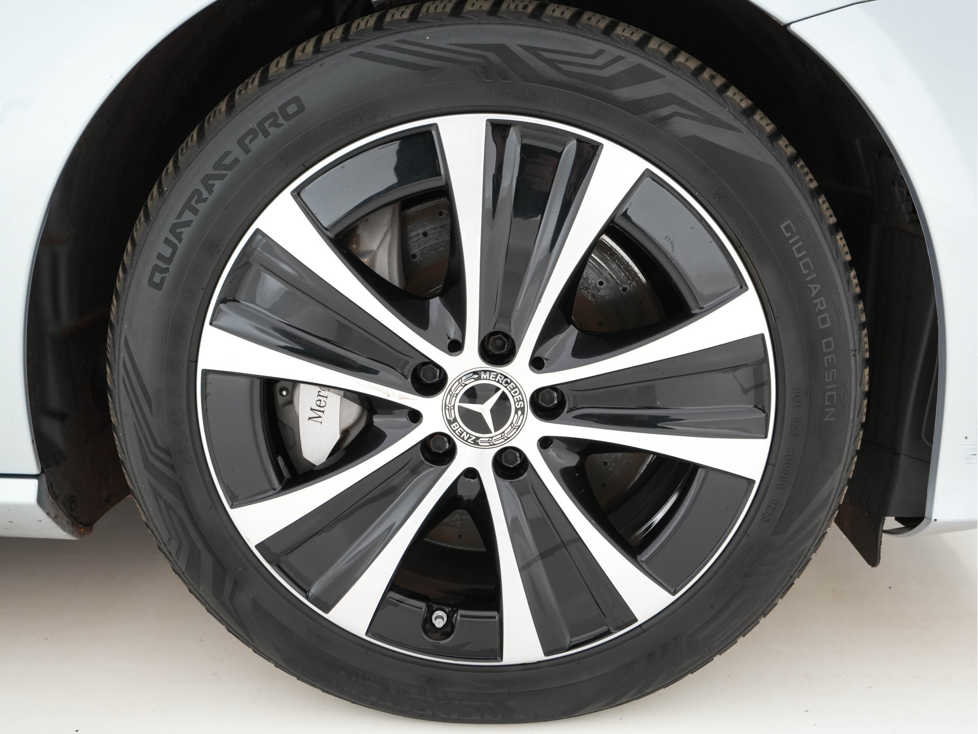 Mercedes-Benz E-klasse Estate 300 de Business Solution Luxury Plug-In (INCL-BTW) Aut. *DIGI-COCKPIT | MULTIBEAM-LED | LUXURY-LEATHER | TOP-VIEW | KEYLESS | DAB | NAVI-FULLMAP | CRUISE | SHIFT-PADDLES | AMBIENT-LIGHT | HEATED-SPORTSEATS | 18"ALU*