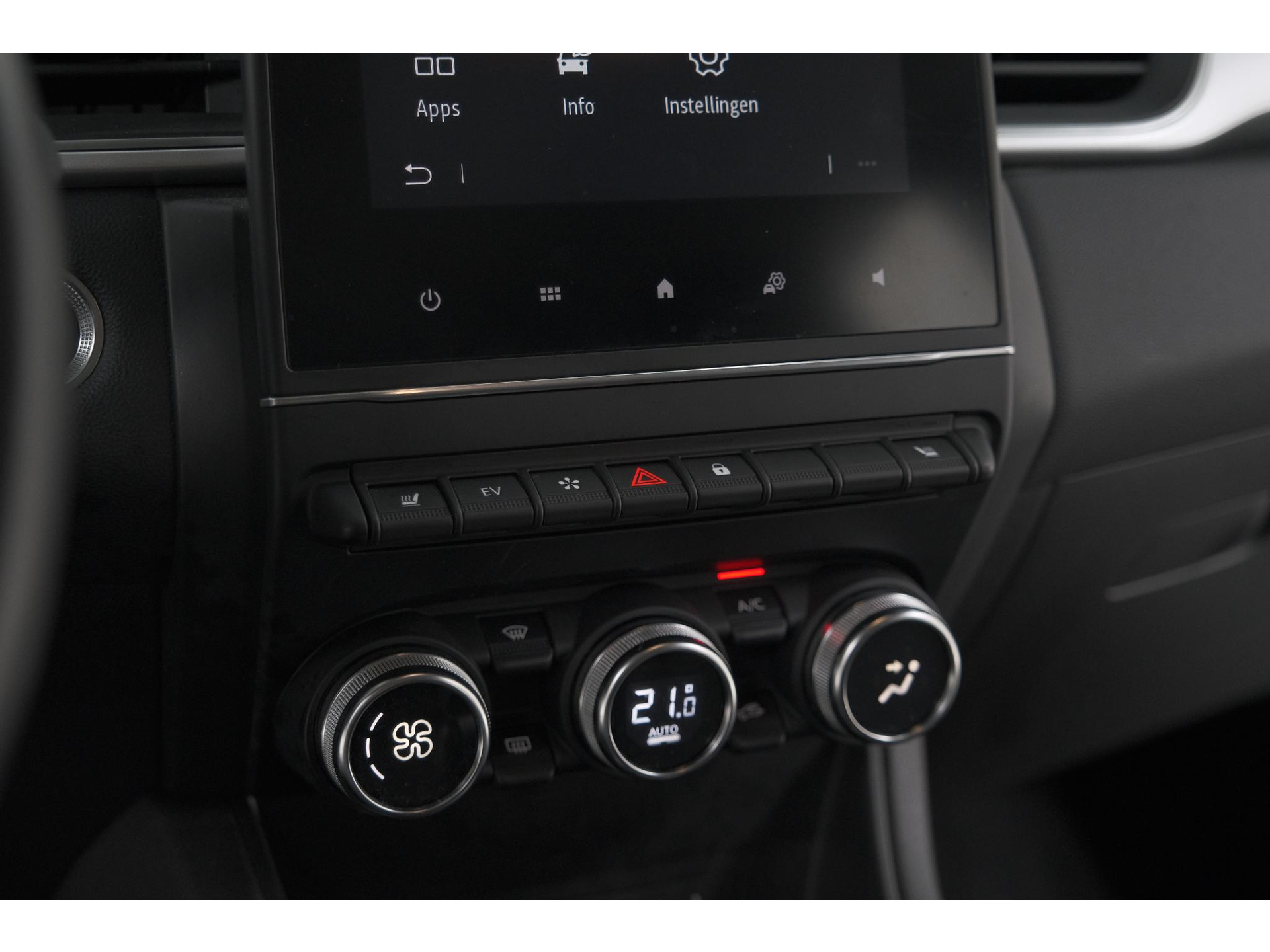 Renault Captur 1.6 E-Tech Plug-in Hybrid 160 Intens | Trekhaak | Camera | Navigatie | Parkeersensoren | Pack Winter