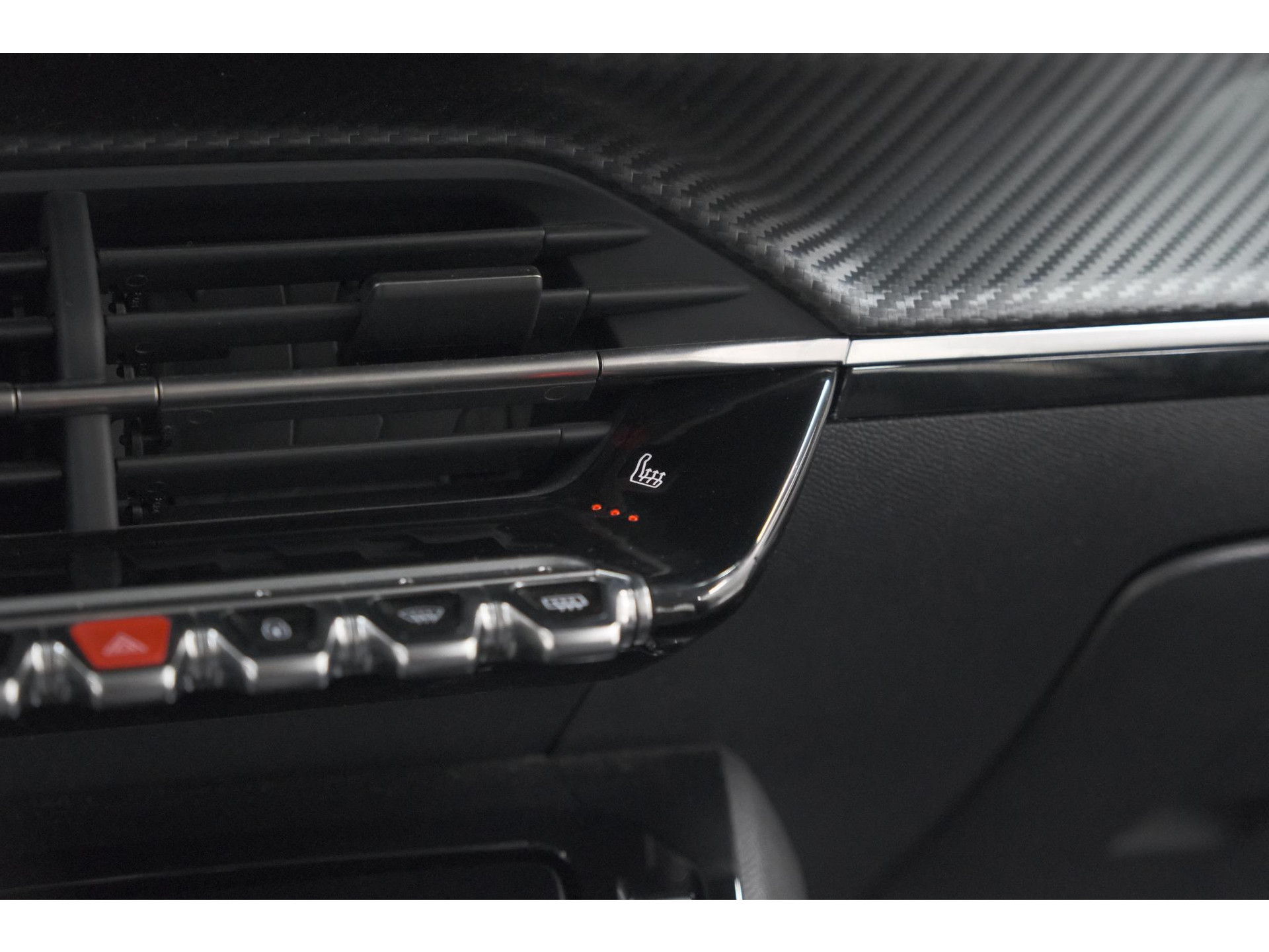 Peugeot 208 PureTech 100 Allure Pack | Camera | Apple Carplay | Stoelverwarming | Parkeersensoren