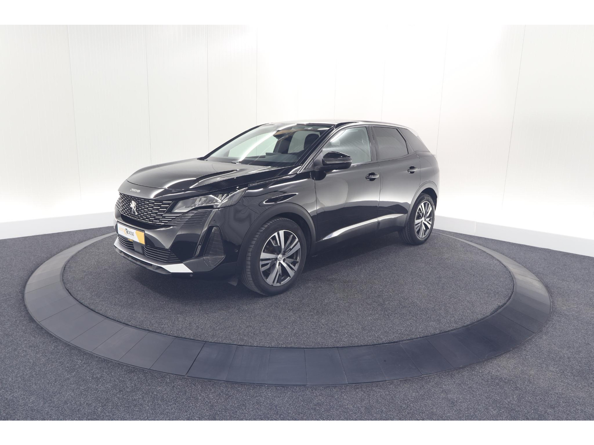 Peugeot 3008 PureTech 130 Allure | Trekhaak | Camera | Dodehoekdetectie | Navigatie