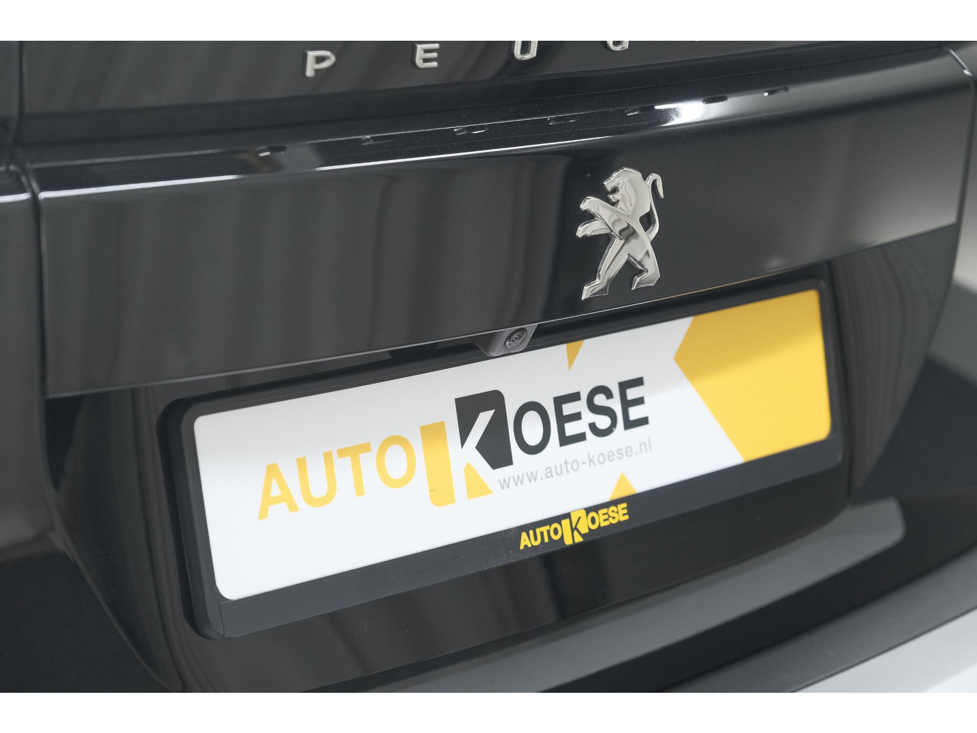 Peugeot 2008 PureTech 130 Active | Camera | Apple Carplay | Parkeersensoren | Stoelverwarming