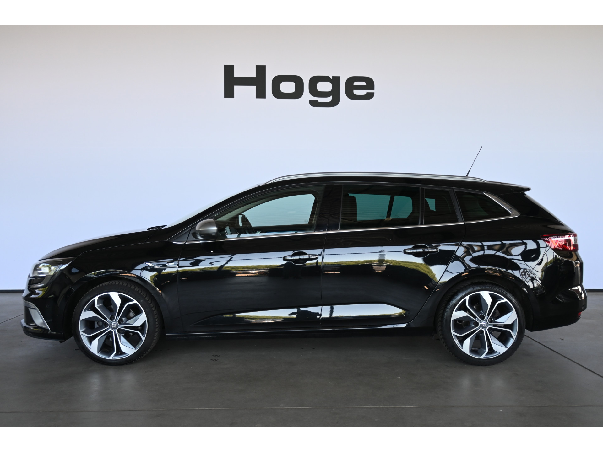 Renault Mégane Estate 1.2 TCe Automaat GT-Line Clima Cruise Led Camera Navigatie Stoelverwarming Inruil Mogelijk!