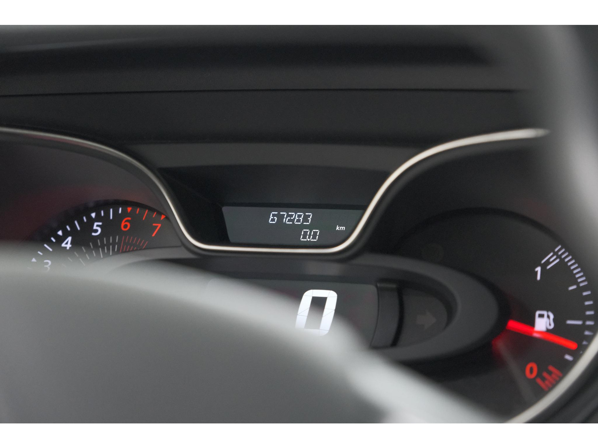 Renault Captur TCe 90 Intens | Trekhaak | AllSeason banden | Navigatie | Parkeersensoren