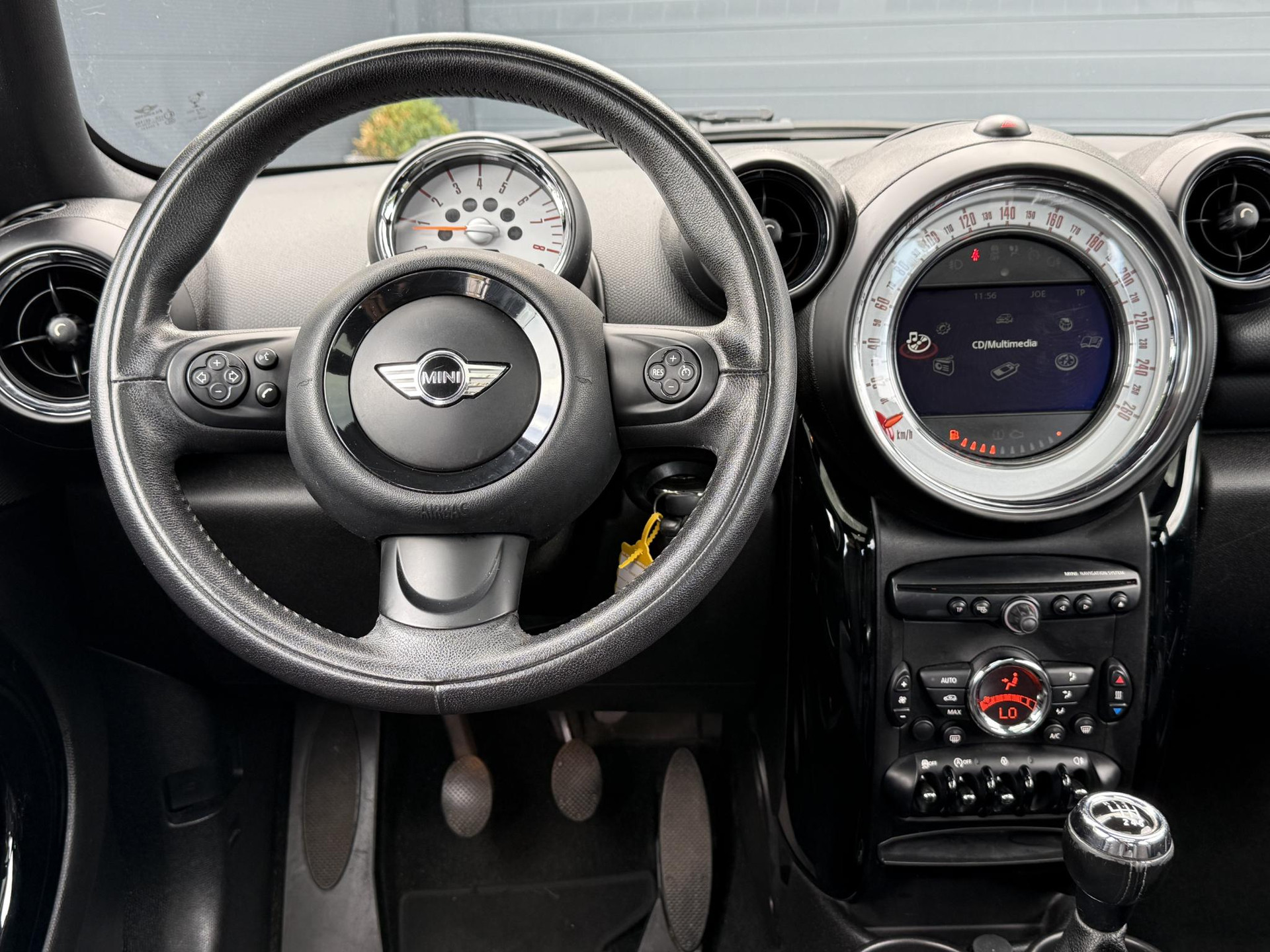 MINI Countryman 1.6 One Business Line Carplay,Pano,Navi,Pdc,Airco,Cruise,Lm velgen,6 Bak,98pk,Apk tot 03-2027
