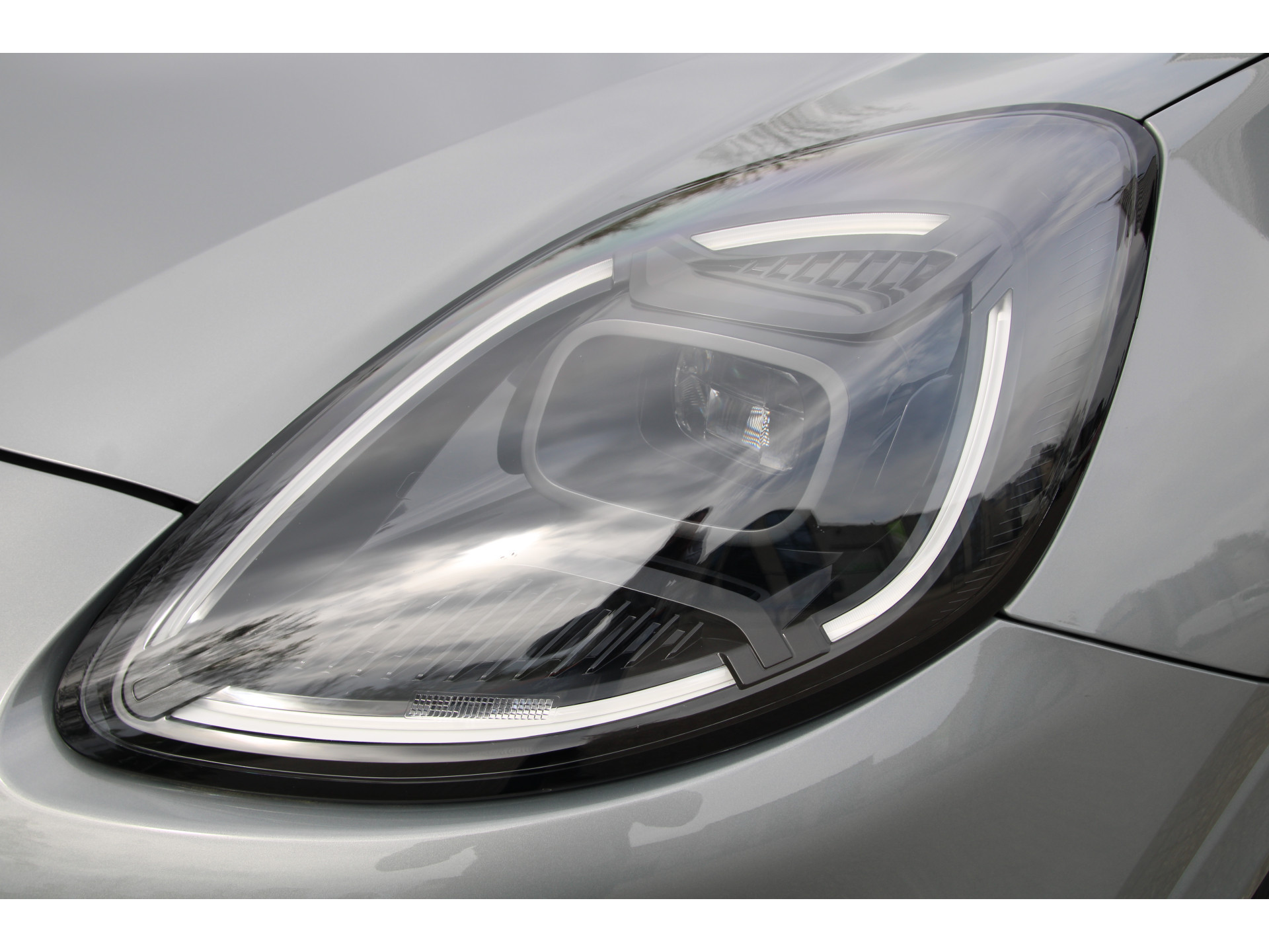 Ford Puma 1.0 EcoBoost 125 PK Hybrid Automaat ST-Line X WINTER PACK | BLIS | CAMERA |