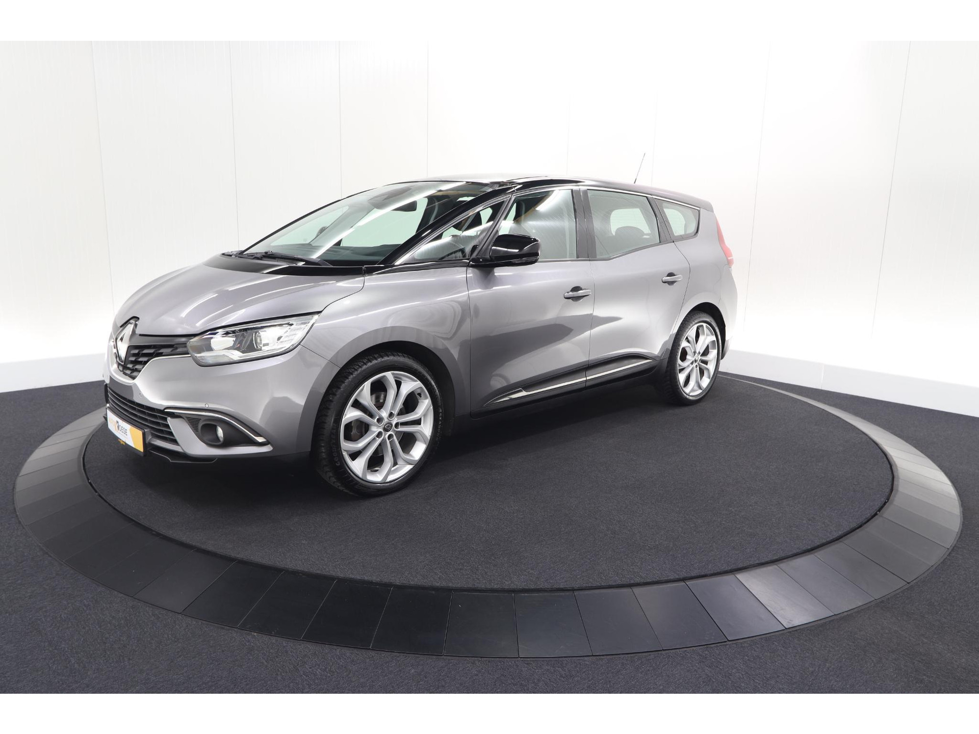 Renault Grand Scénic 1.3 Intens TCe 140 EDC | 7 Zitplaatsen | Apple Carplay | Camera | Parkeersensoren voor + achter