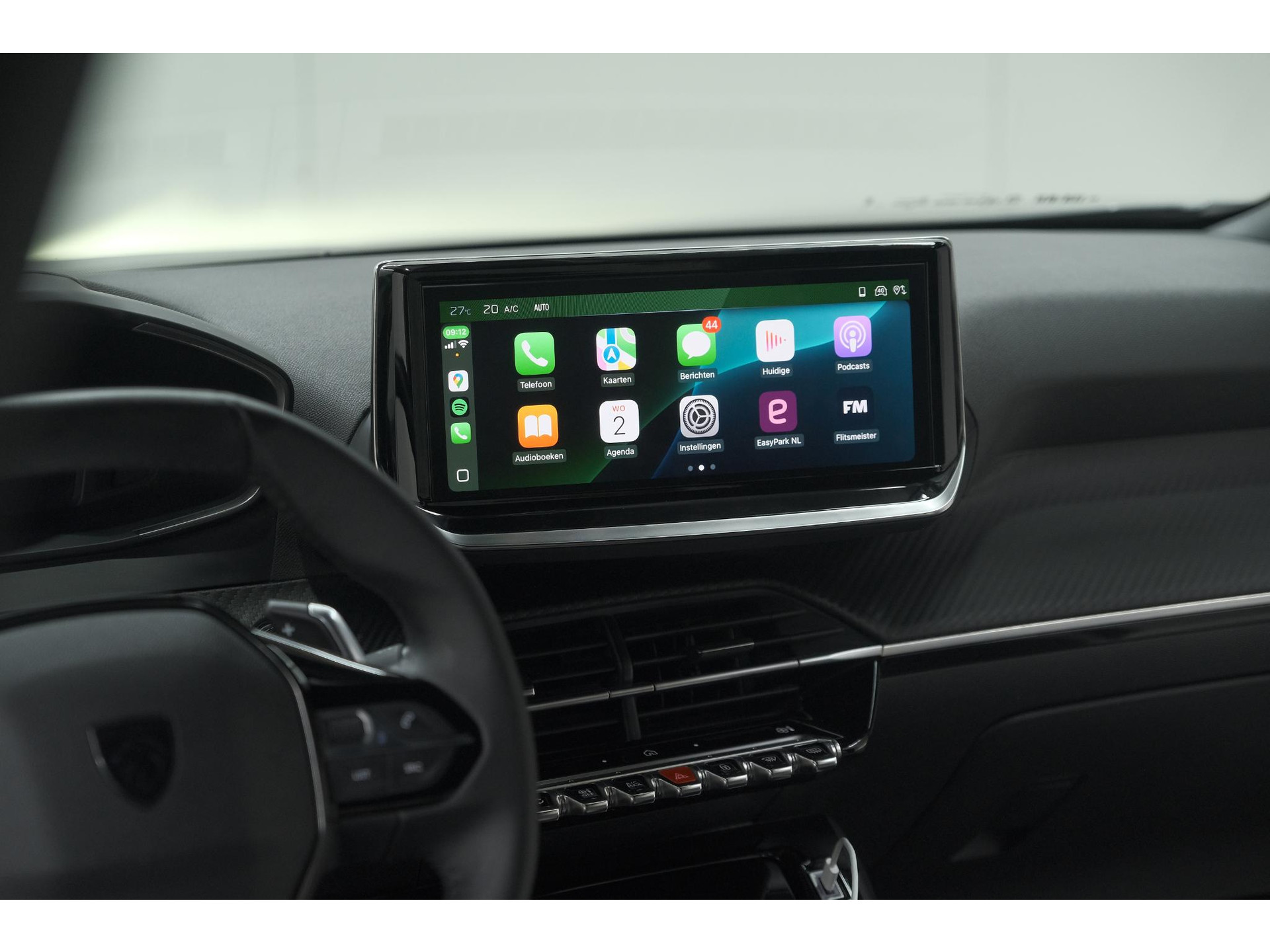 Peugeot 2008 Hybrid 136 e-DCS6 Allure | 360 Camera | Adaptieve Cruise Control | Dodehoekdetectie | Navigatie