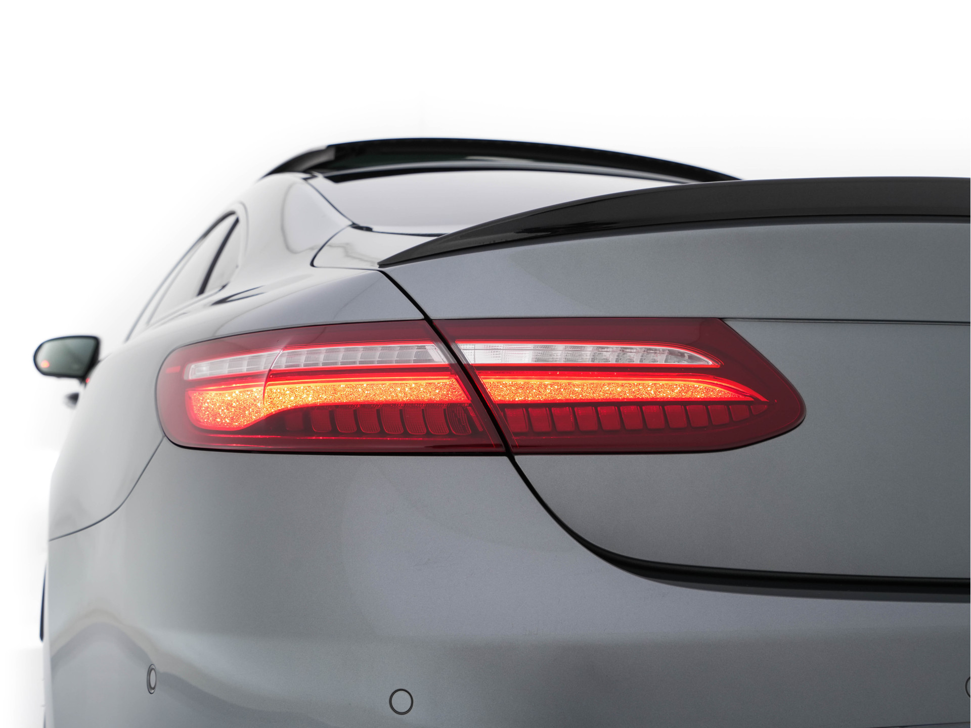 Mercedes-Benz E-klasse Coupé 400 AMG-Sportpack 4Motion Premium Plus Aut. *PANO | LEATHER | BURMESTER-AUDIO | WIDESCREEN-COCKPIT |  FULL-LED | NAVI-FULLMAP | CAMERA | SHIFT-PADDLES | CRUISE | AMBIENT-LIGHT | SPORT-SEATS | 19"ALU*