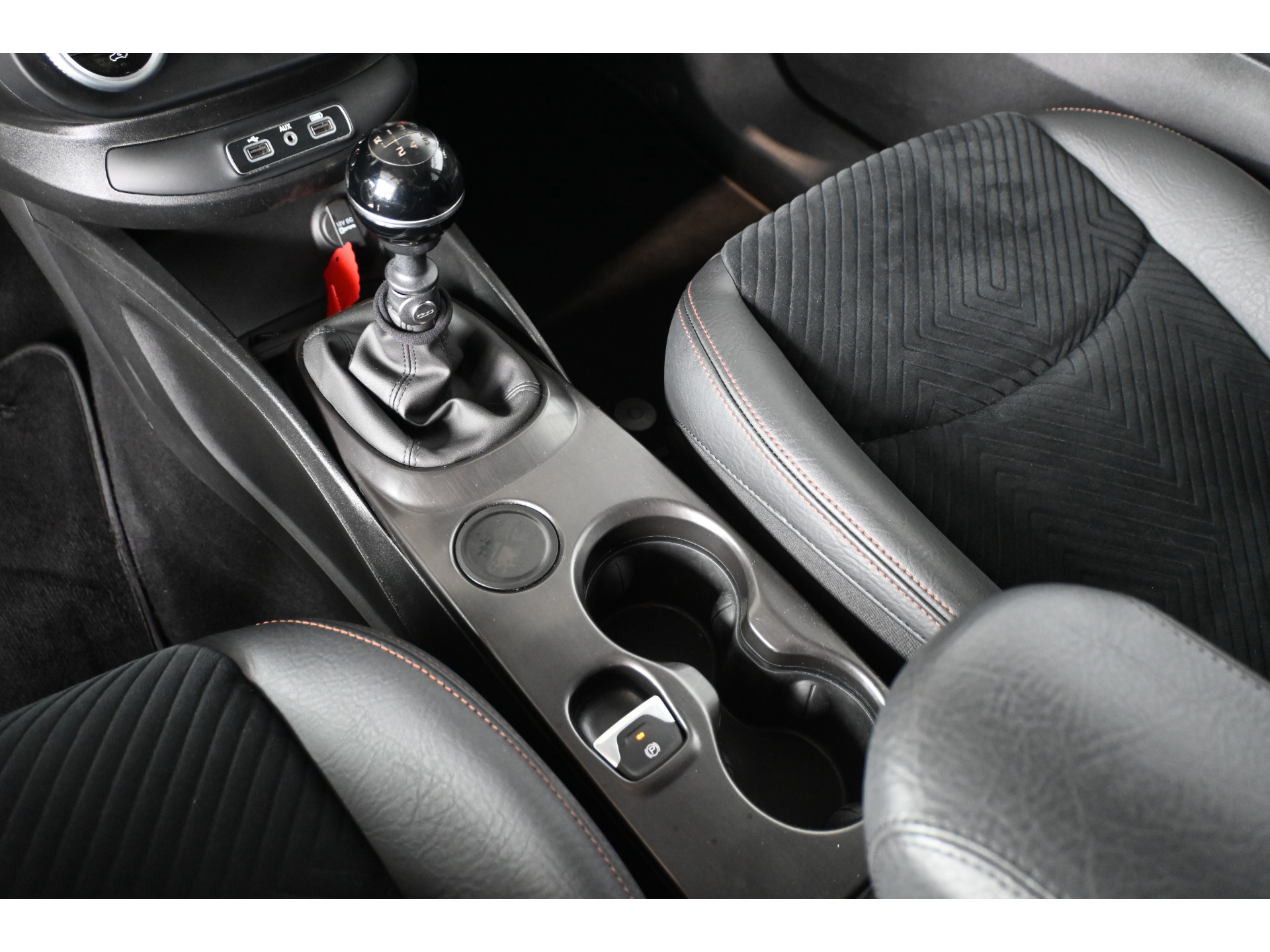 Fiat 500 X Cross 1.4 Turbo MultiAir S-Design Cross Navigatie Clima Trekhaak Cruise control 1e Eigenaar 100% Onderhouden! Inruil Mogelijk!