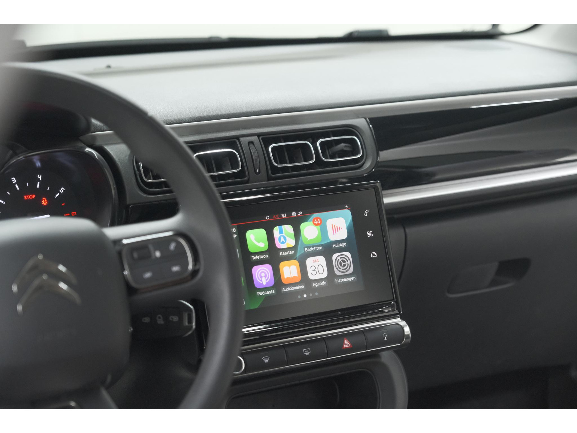 Citroen C3 PureTech 110 EAT6 Max | Apple Carplay | Parkeersensoren | Climate Control | 16 Inch Lichtmetalen Velgen