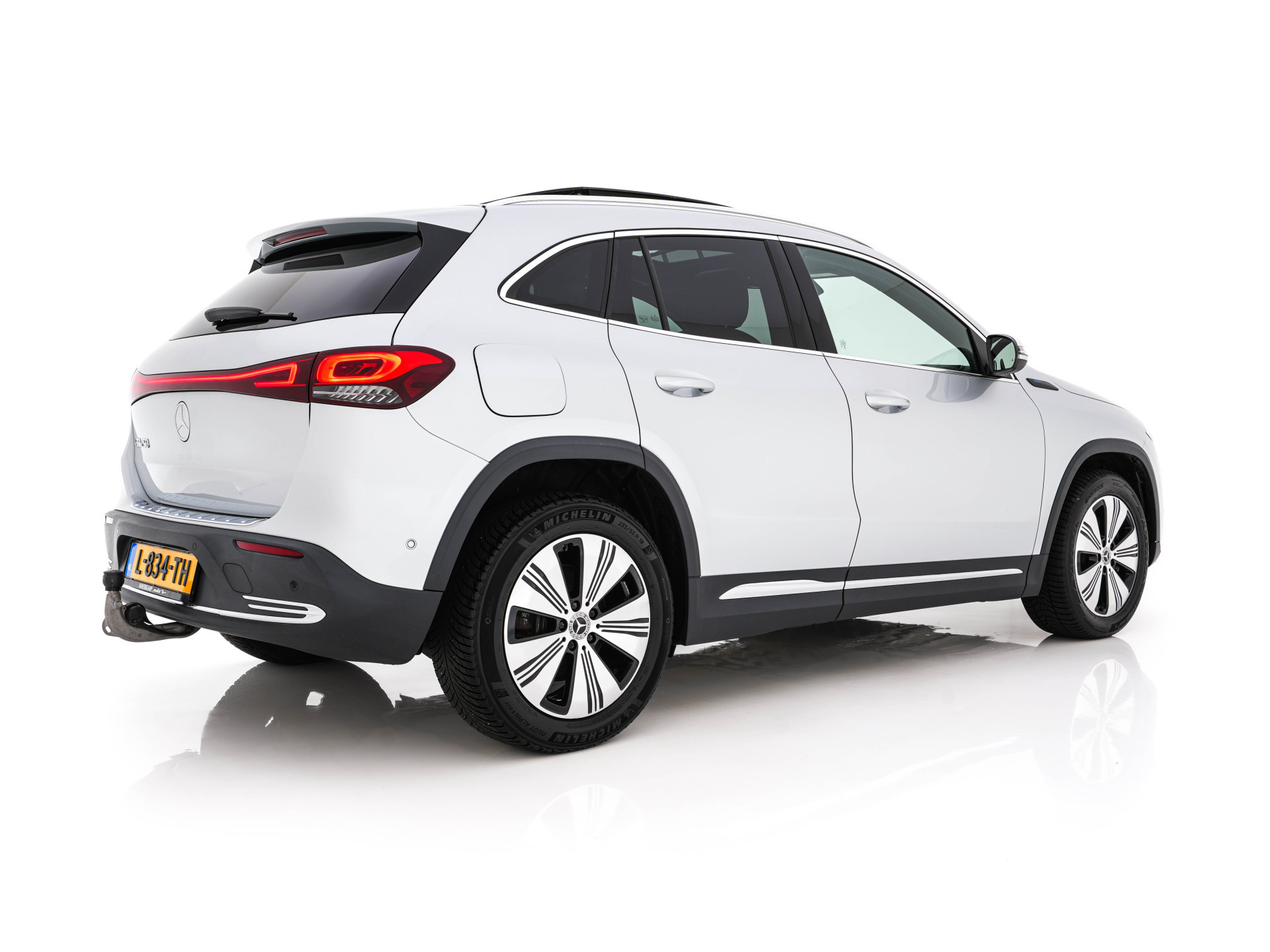 Mercedes-Benz EQA 250 Business Solution Luxury 67 kWh [ 3-Fase ] (SOH-94%) (INCL-BTW) *PANO | LEATHER | WIDESCREEN-COCKPIT | FULL-LED | BLINDSPOT | AMBIENT-LIGHT | CAMERA | NAVI-FULLMAP | DAB+ | COMFORT-SEATS | ECC | SHIFTPADDLES | CRUISE | HEATED-SEATS |