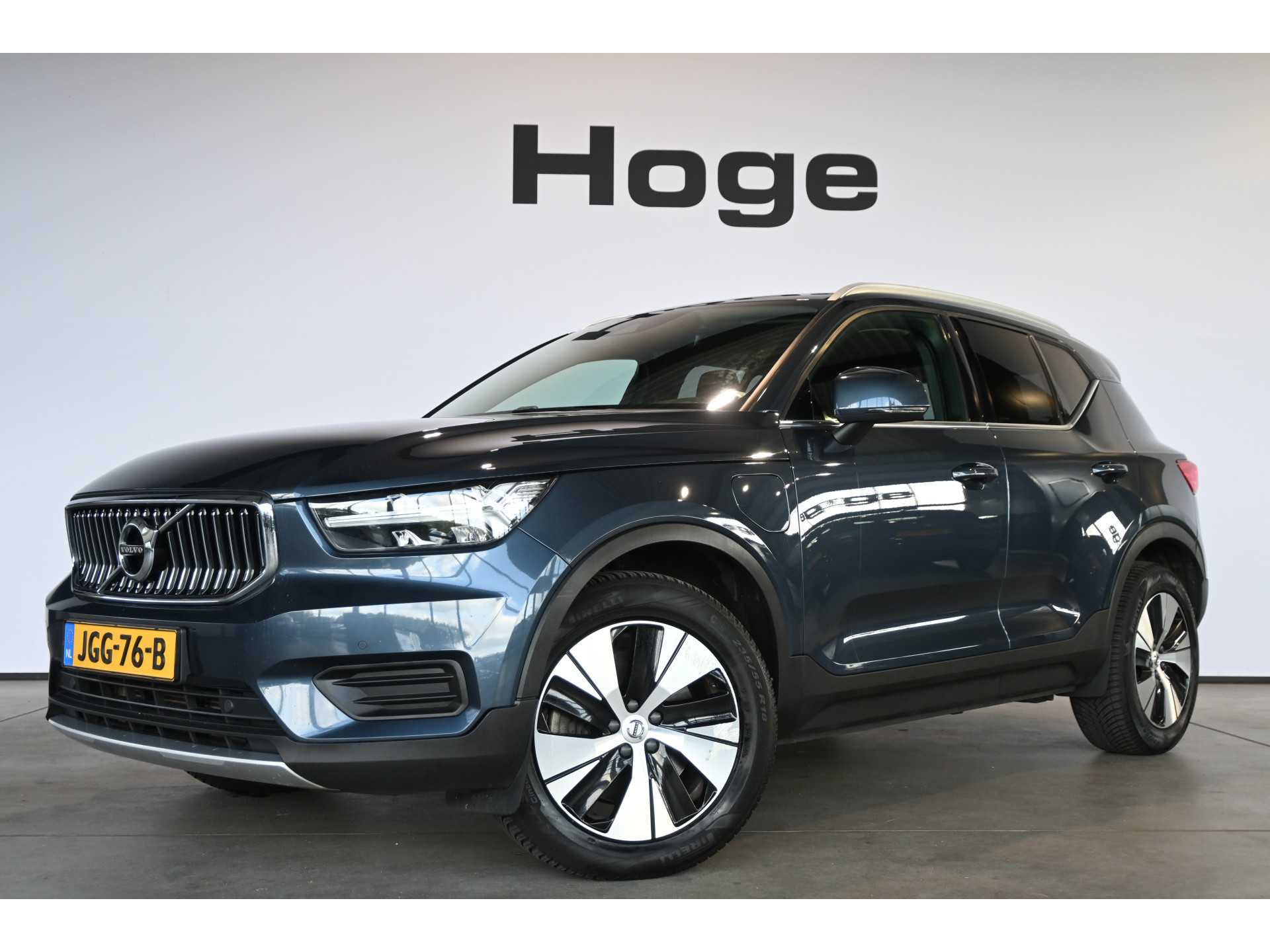 Volvo XC40 1.5 T5 Recharge Inscription Clima Cruise CarPlay Trekhaak PDC Lane Assist Camera 100% Onderhouden! Inruil Mogelijk!