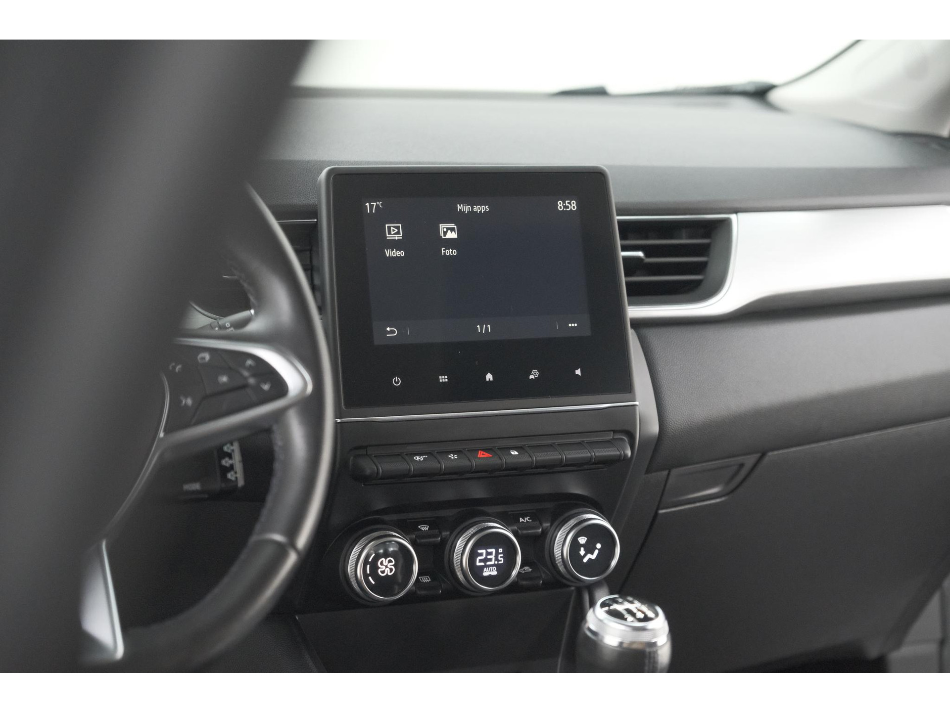 Renault Captur TCe 100 Intens | Trekhaak | Camera | Navigatie | Parkeersensoren