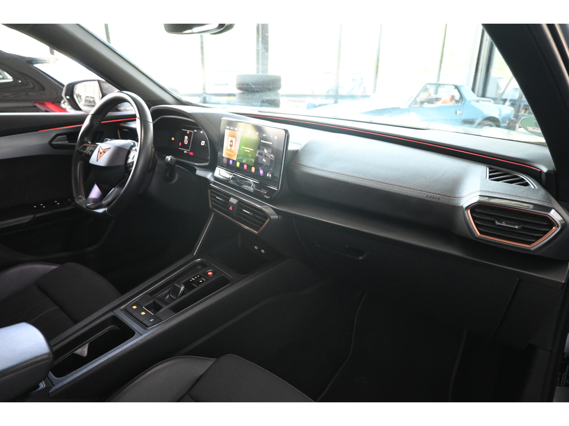 CUPRA Formentor 1.5 TSI Automaat Clima Adaptieve cruise Navigatie Apple carplay Trekhaak PDC Inruil mogelijk