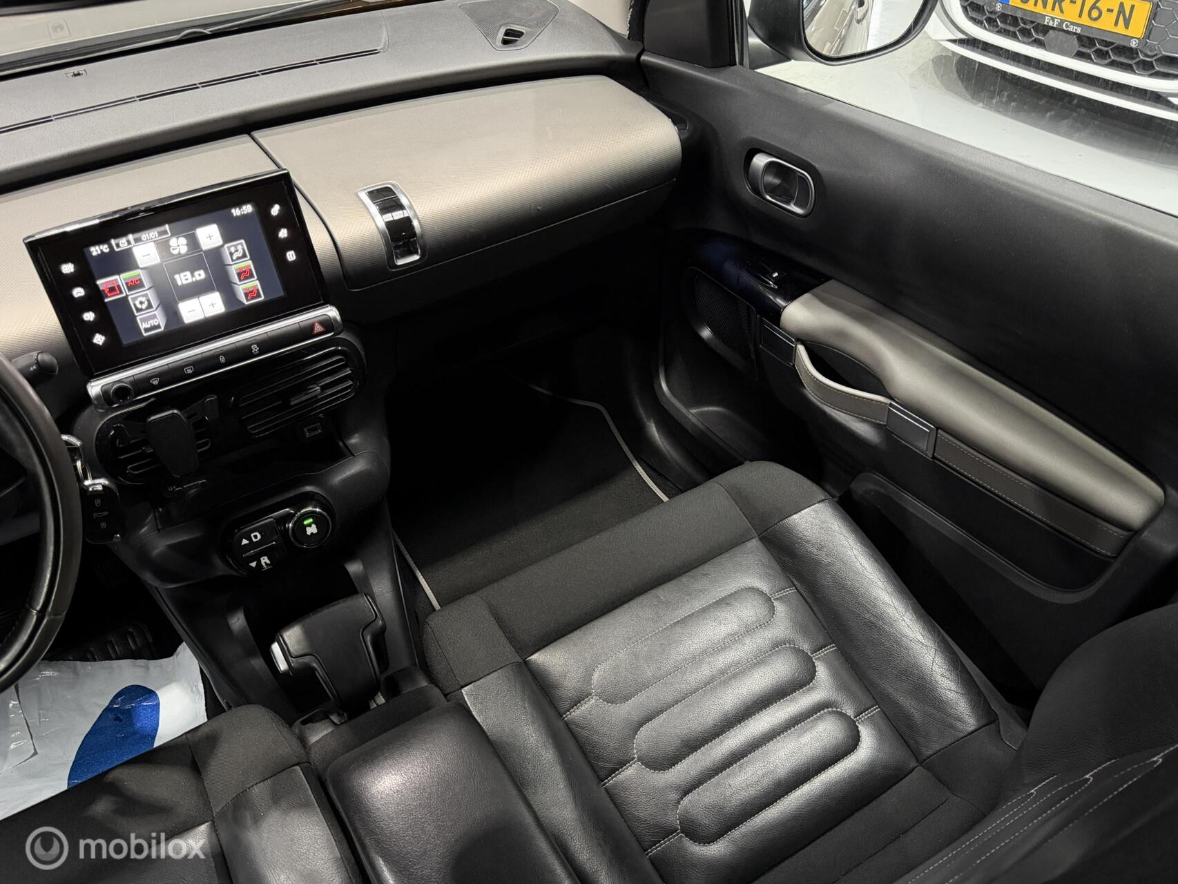 Citroën C4 Cactus 1.2 PureTech Shine|Automaat|NAP|Camera|Navi