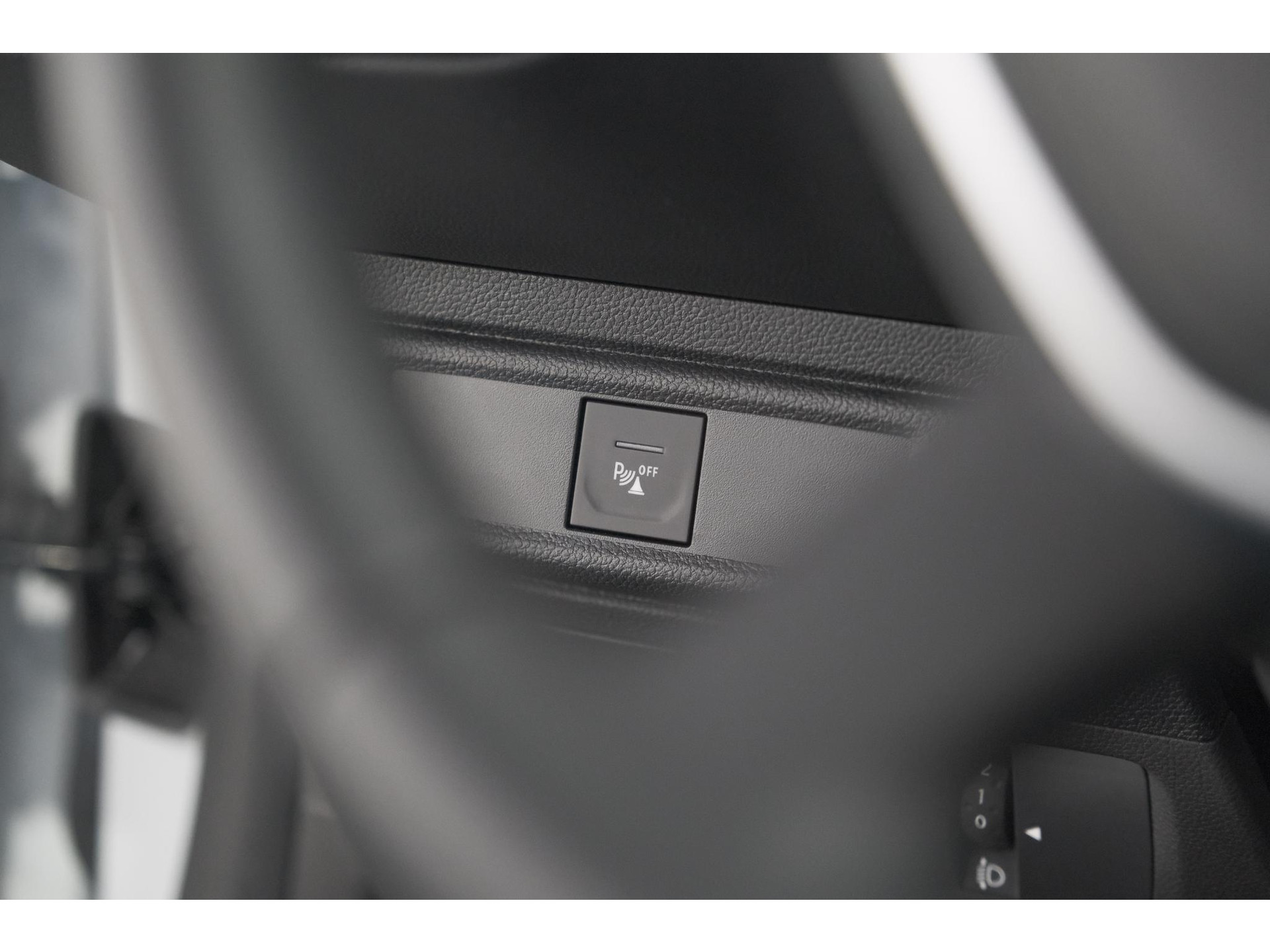 Dacia Sandero Stepway 1.0 TCe 90 Comfort | Apple Carplay | Parkeersensoren | Cruise Control