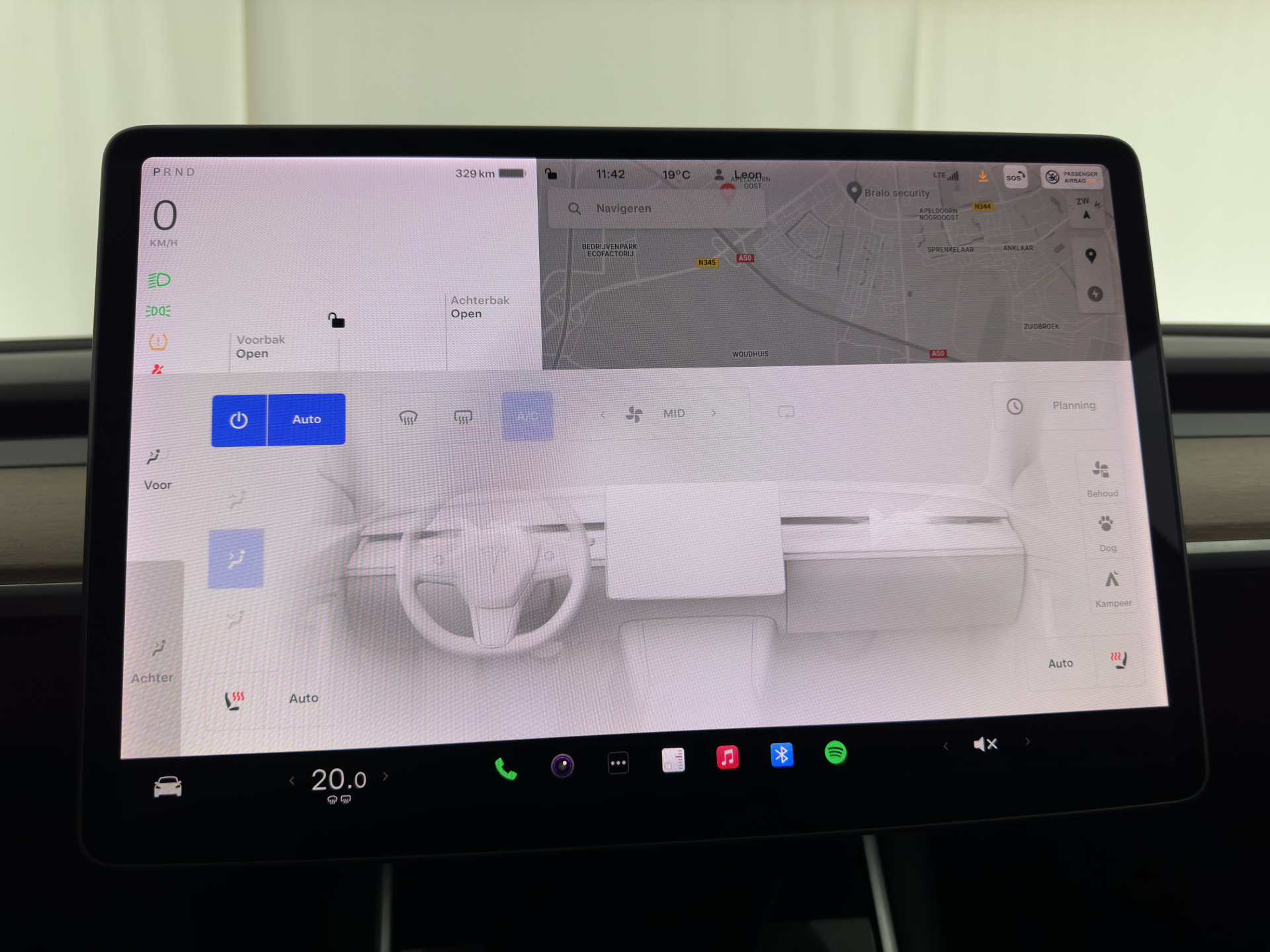 Tesla Model 3 Standard RWD Plus 60 kWh [ 3-Fase ] {SOH-88%} (INCL-BTW) Aut. *PANO | AUTO-PILOT | LEATHER | KEYLESS | FULL-LED | MEMORY-PACK | SURROUND-VIEW | DAB | CARPLAY | DIGI-COCKPIT | LANE-ASSIST | COMFORT-SEATS | 18"ALU*