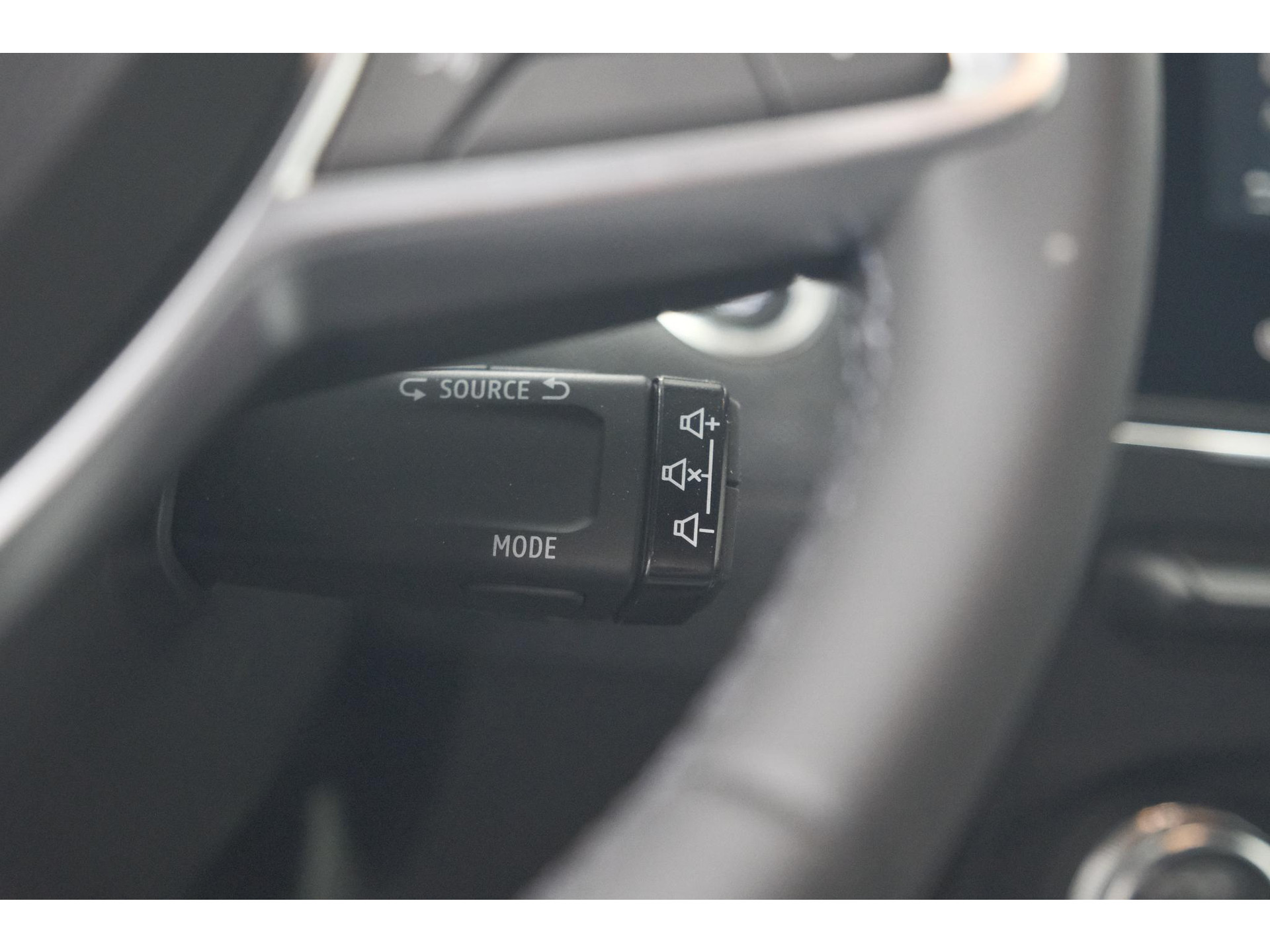 Renault Clio TCe 90 GPF techno | Nieuw Model | 360 Camera | Apple Carplay | Parkeersensoren