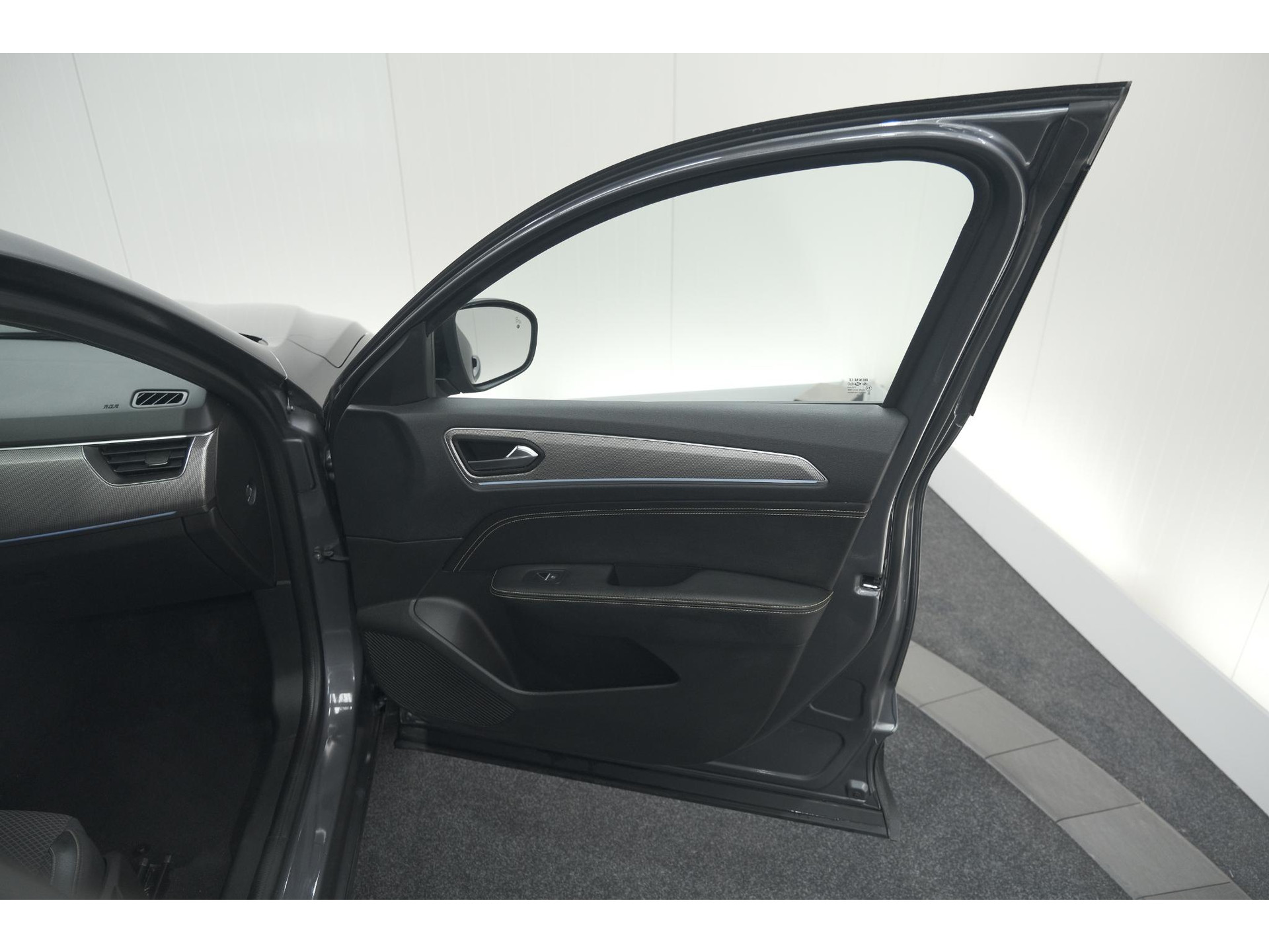 Renault Arkana Mild Hybrid 140 EDC Techno | 360 Camera | Dodehoekdetectie | Adaptieve Cruise Control